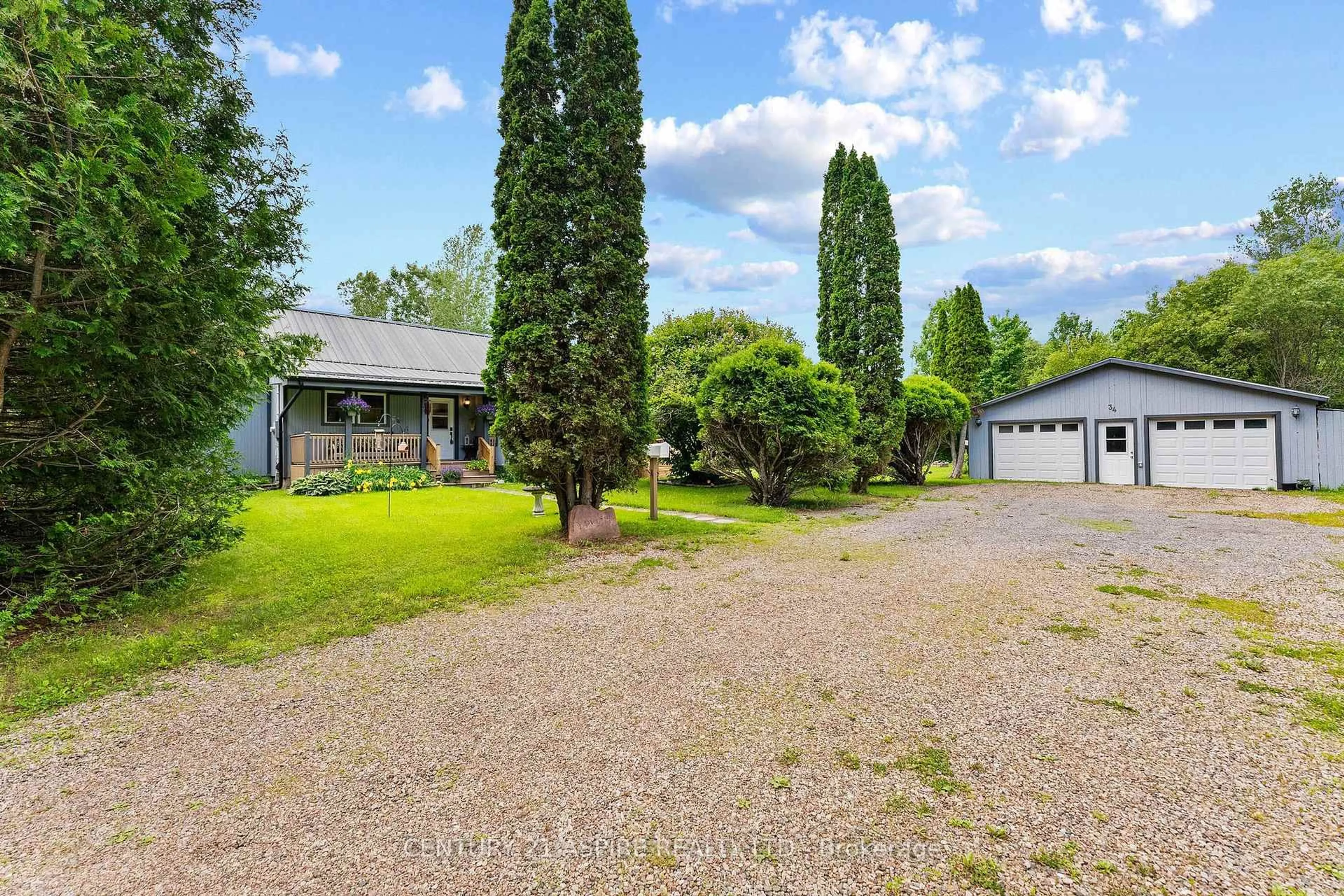 A pic from outside/outdoor area/front of a property/back of a property/a pic from drone, unknown for 34 Shady Lane, Petawawa Ontario K8A 7Z5