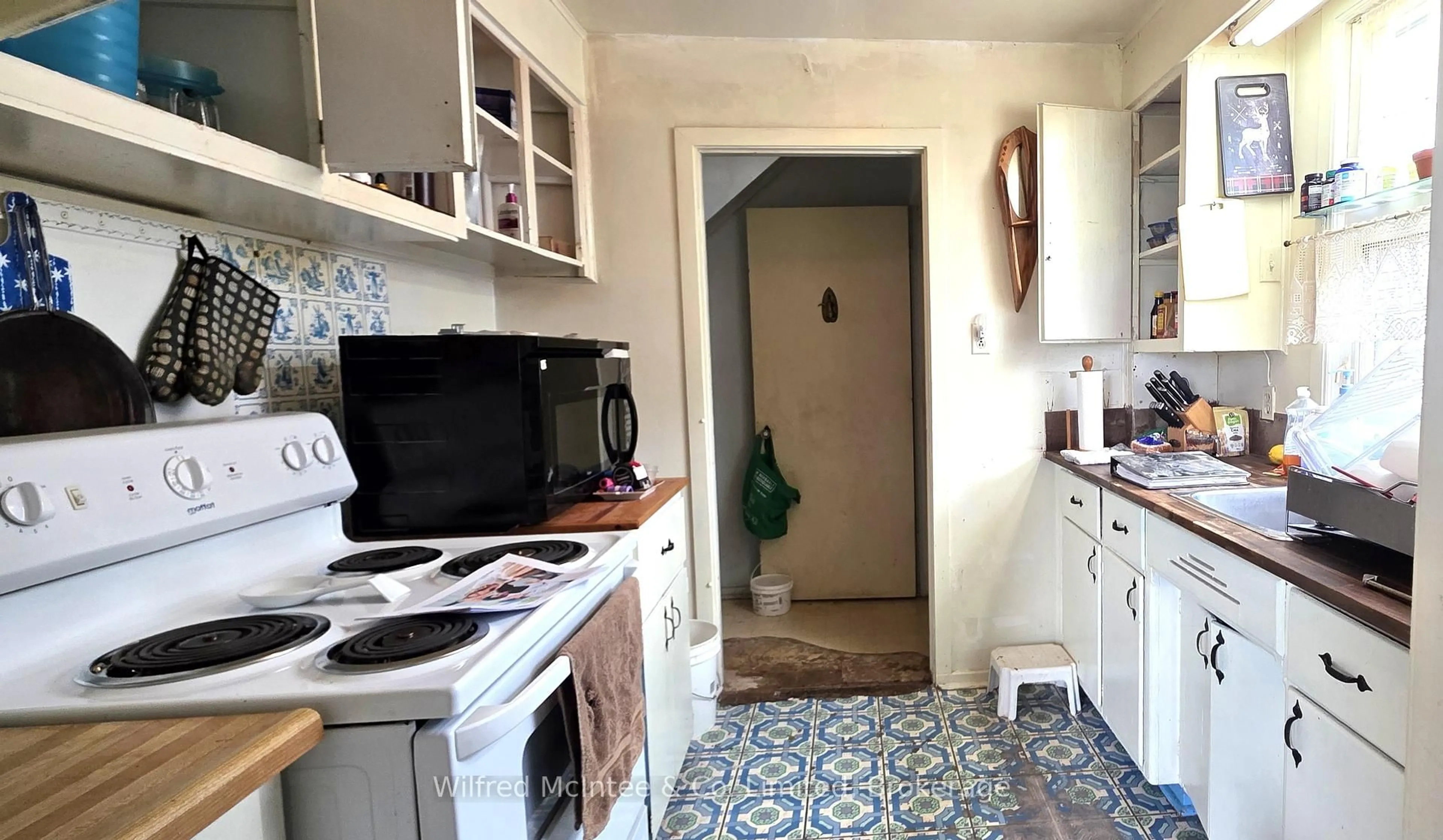Standard kitchen, ceramic/tile floor for 2 Quebec Rd, Huron East Ontario N0M 1L0