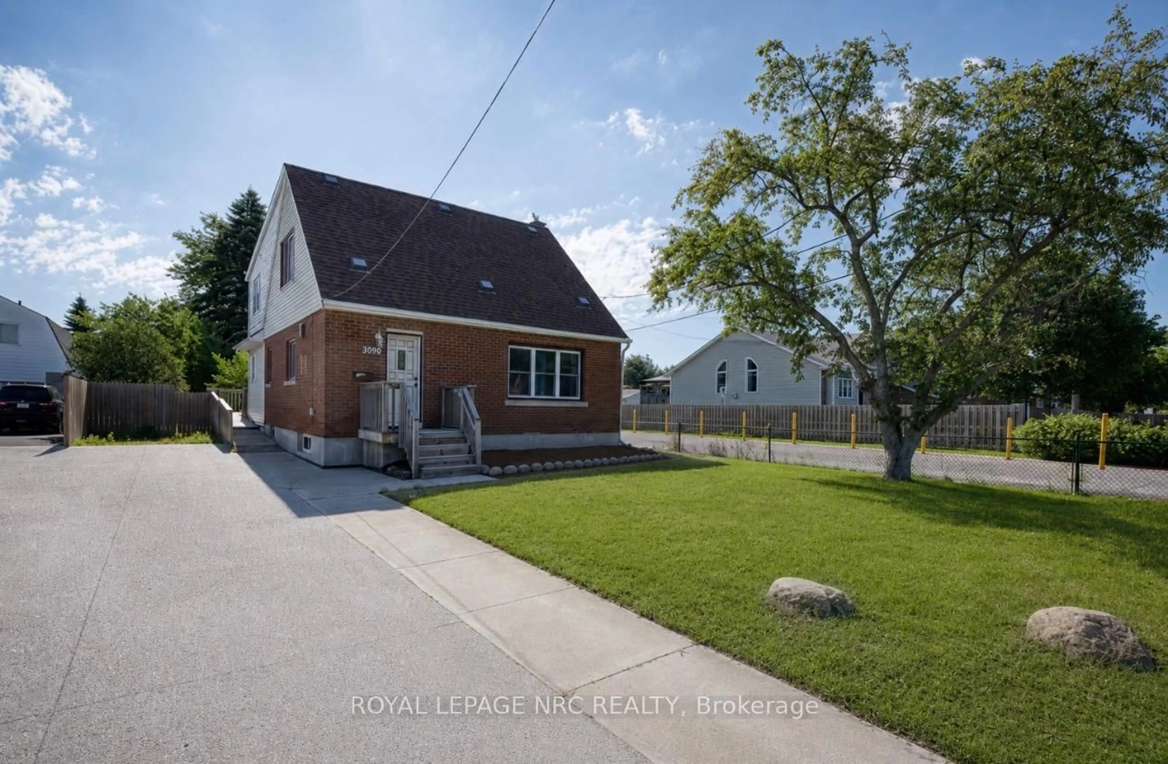 Unknown for 3090 Dorchester Rd, Niagara Falls Ontario L2J 2Z7
