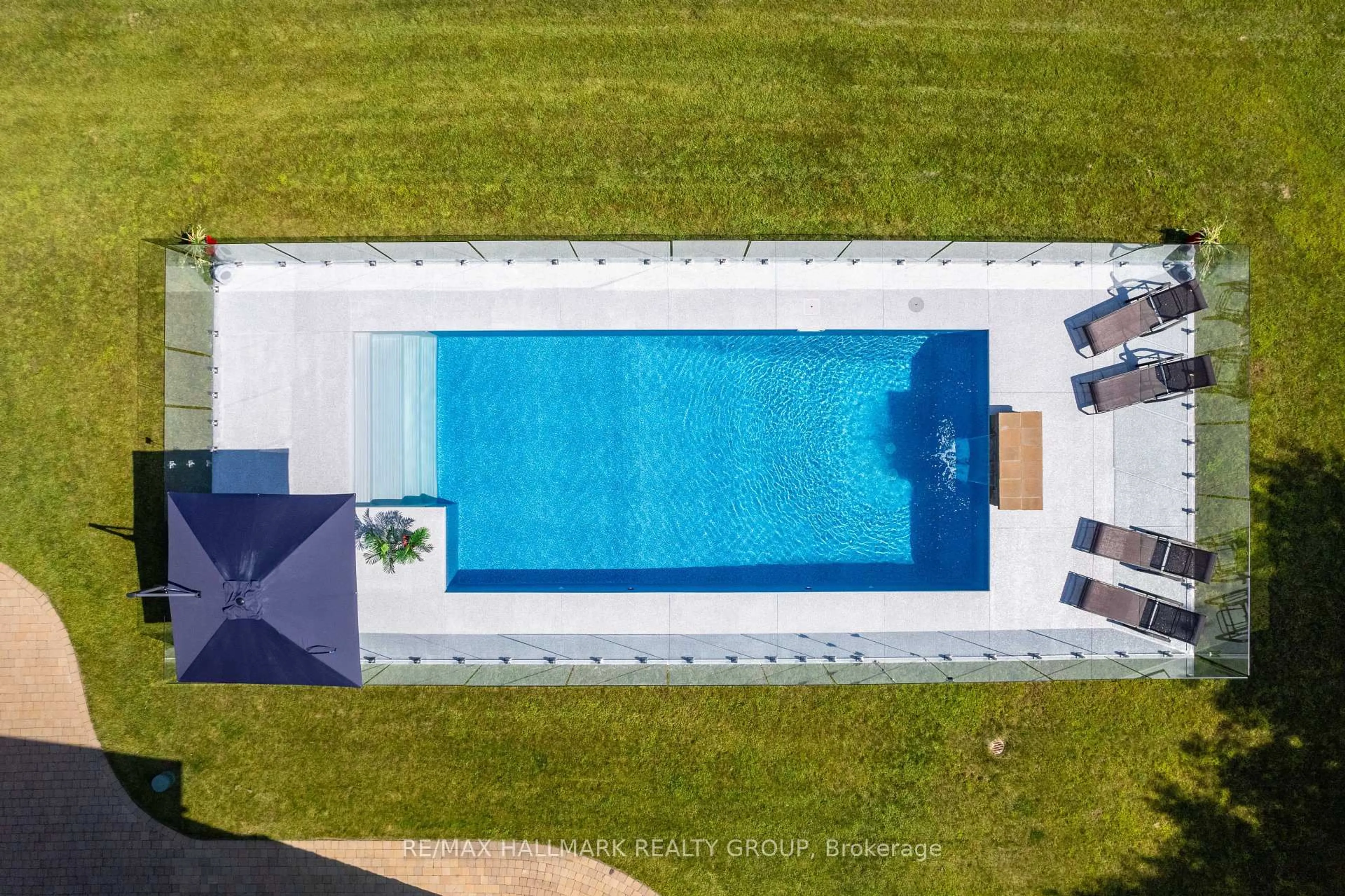 Pool for 3665 Front Rd, Champlain Ontario K6A 2W5