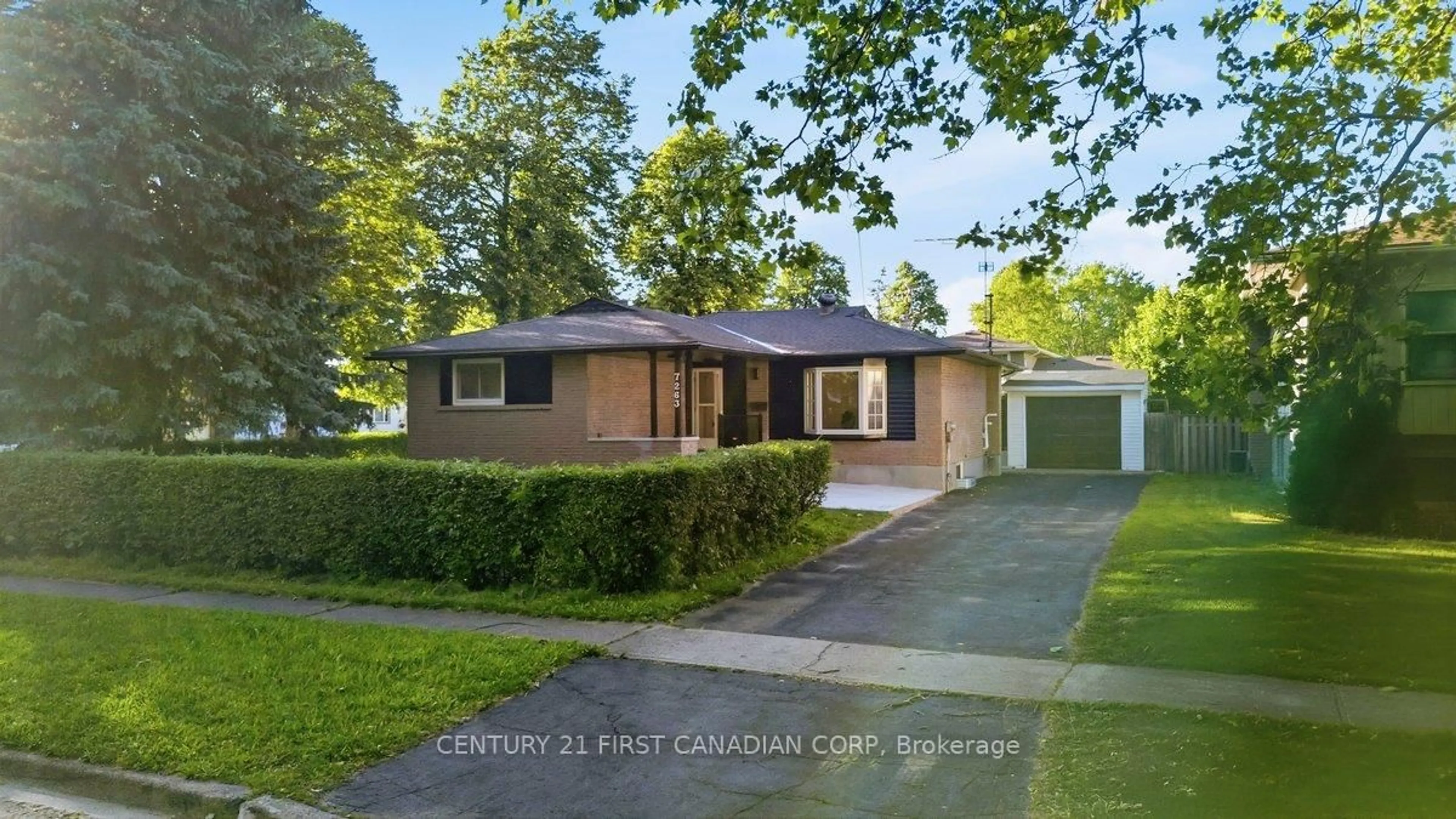 Home with brick exterior material, street for 7263 Maywood St, Niagara Falls Ontario L2E 5P6