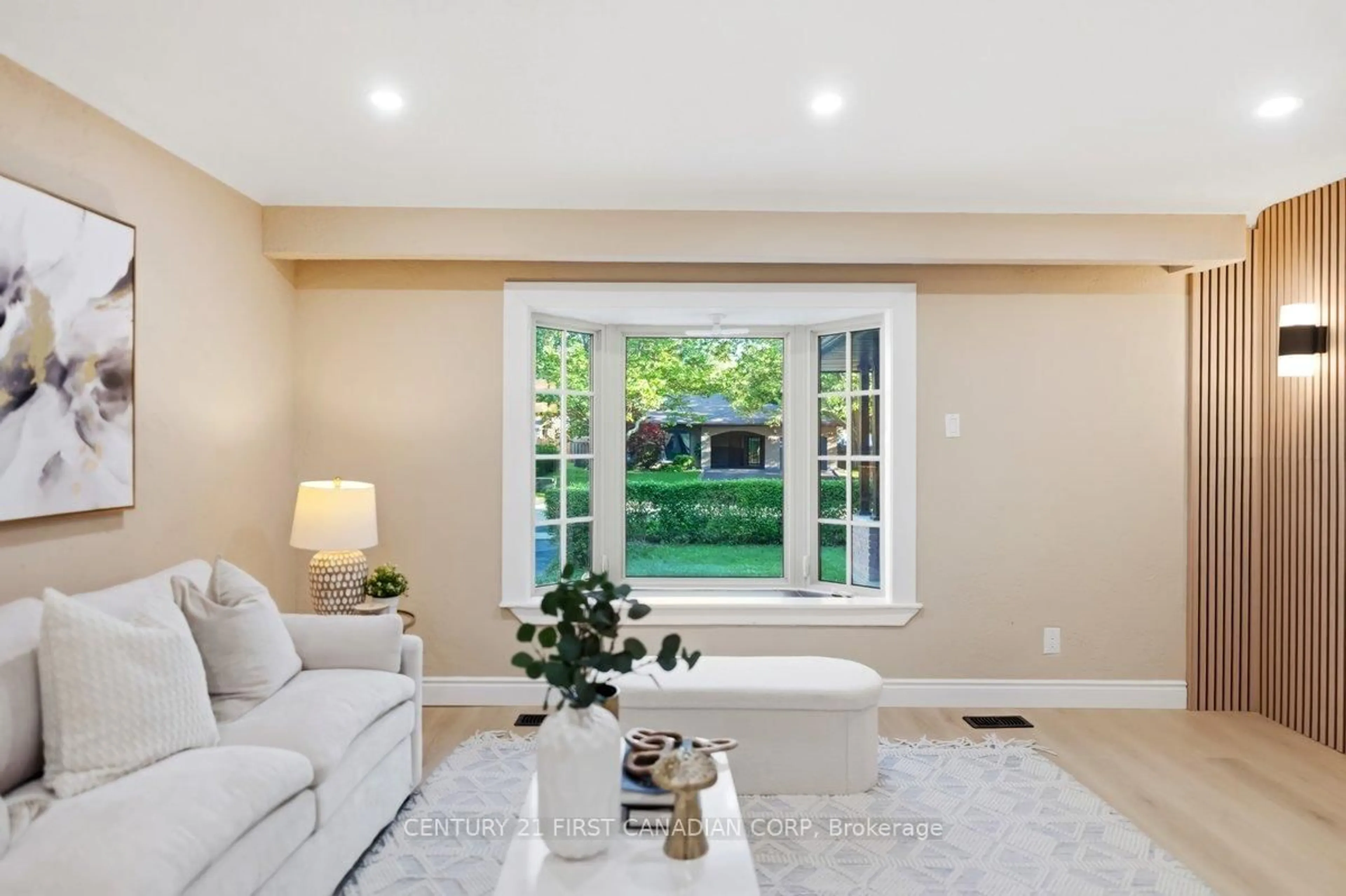 Living room with furniture, unknown for 7263 Maywood St, Niagara Falls Ontario L2E 5P6