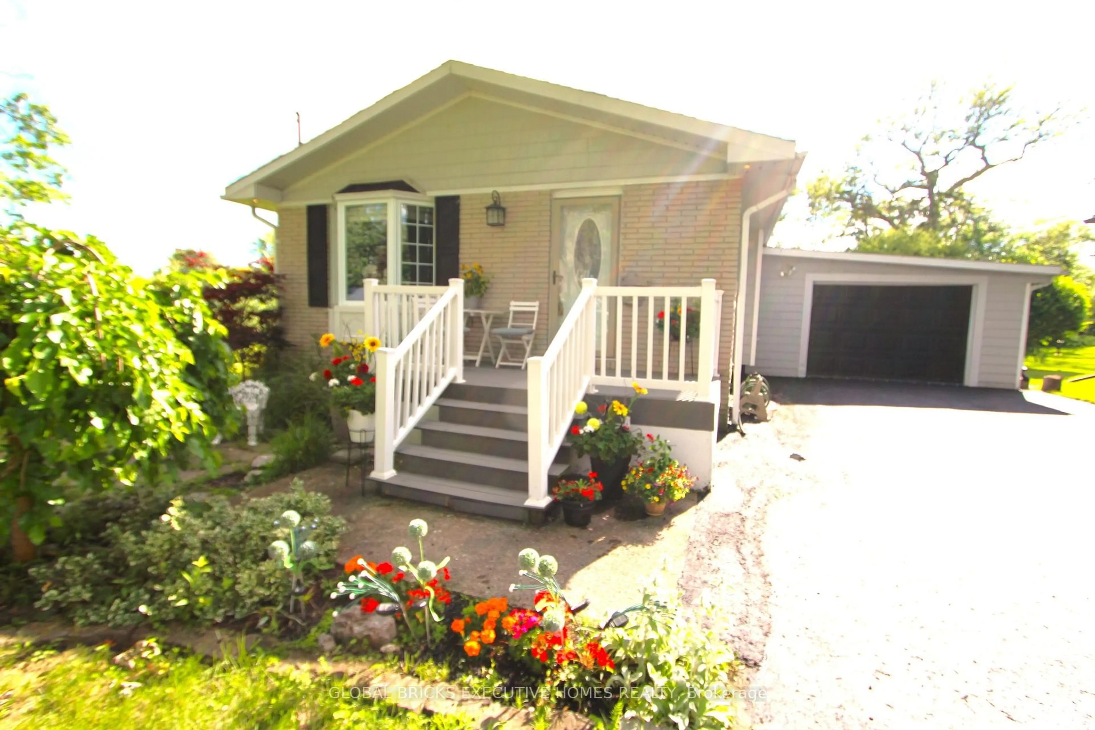Unknown for 45 Albert St, Fort Erie Ontario L2A 5K9