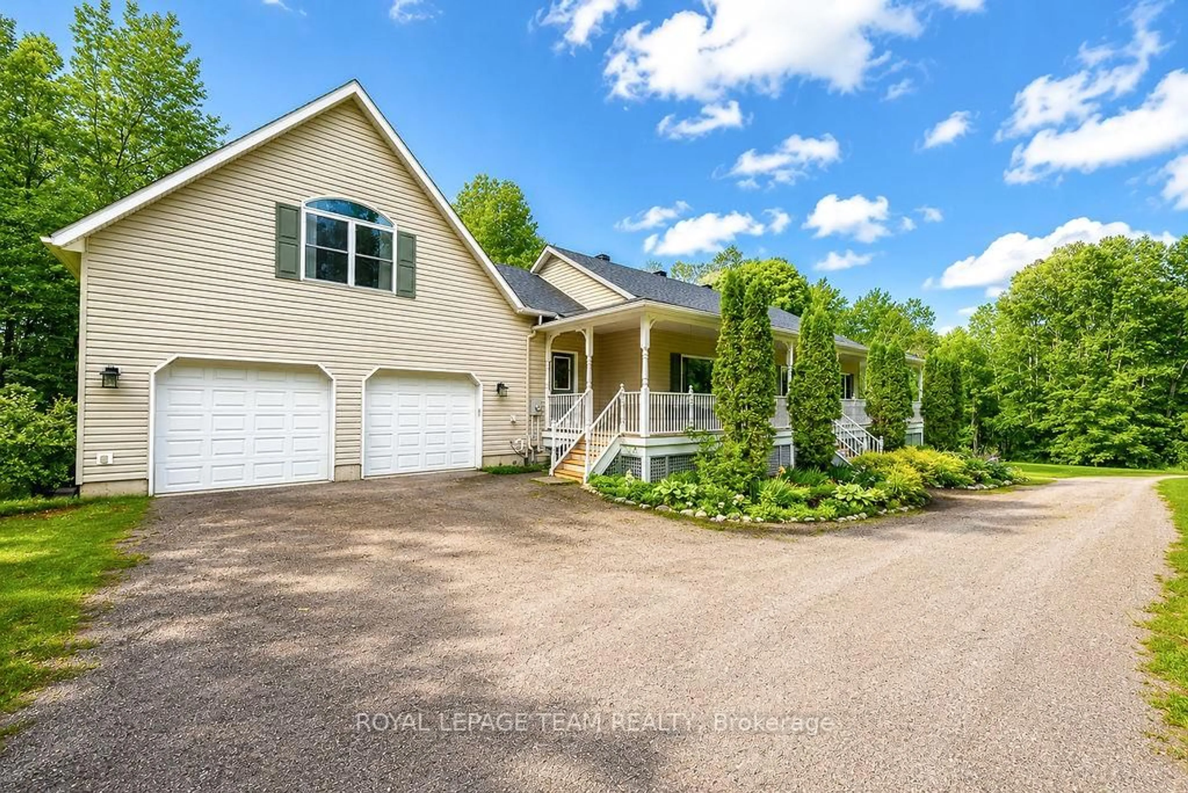 Home with vinyl exterior material, street for 698 BARRYVALE Rd, Calabogie Ontario K0J 1H0