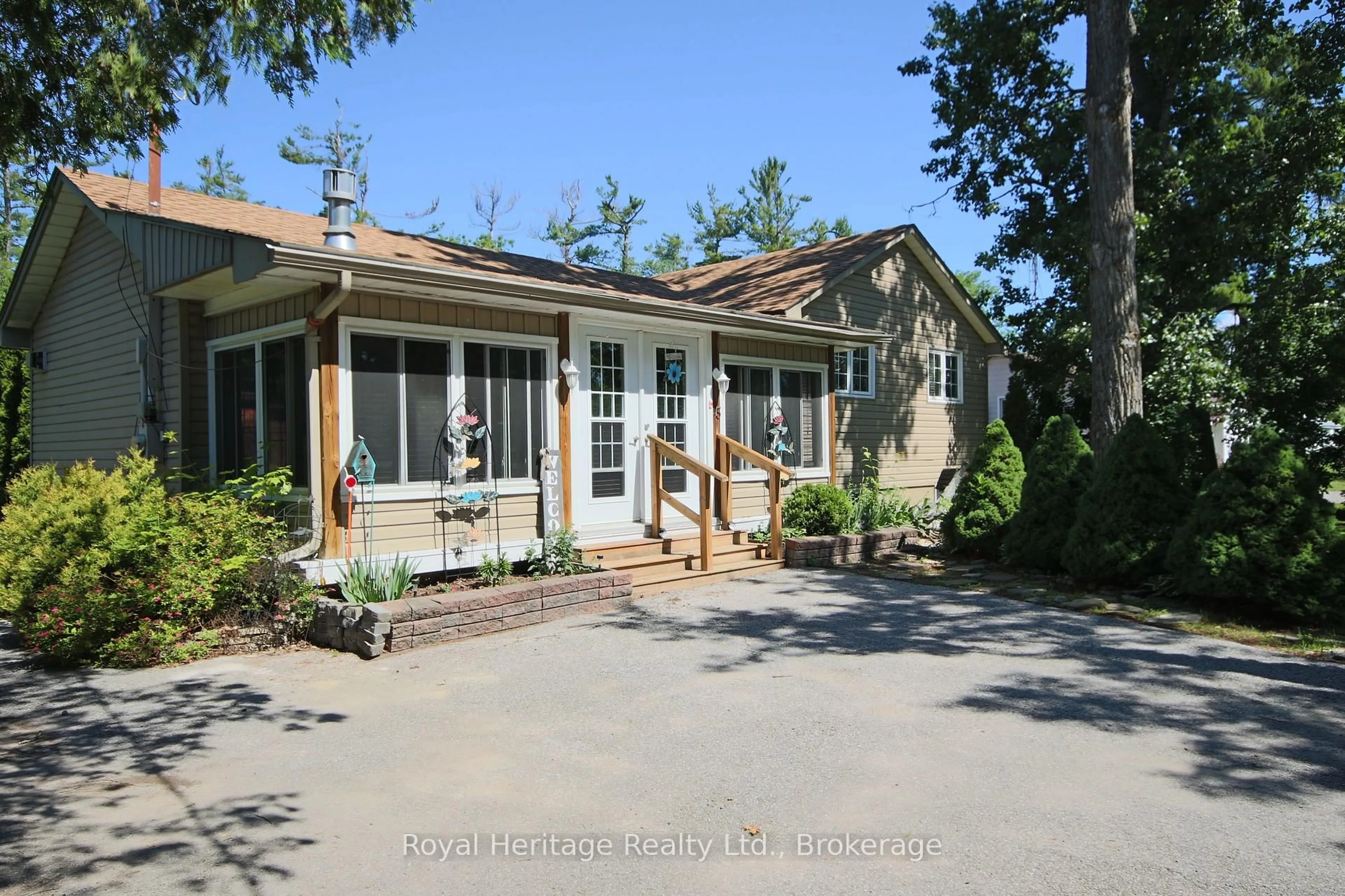 Unknown for 15 Oakwood Dr, Kawartha Lakes Ontario K0M 1N0
