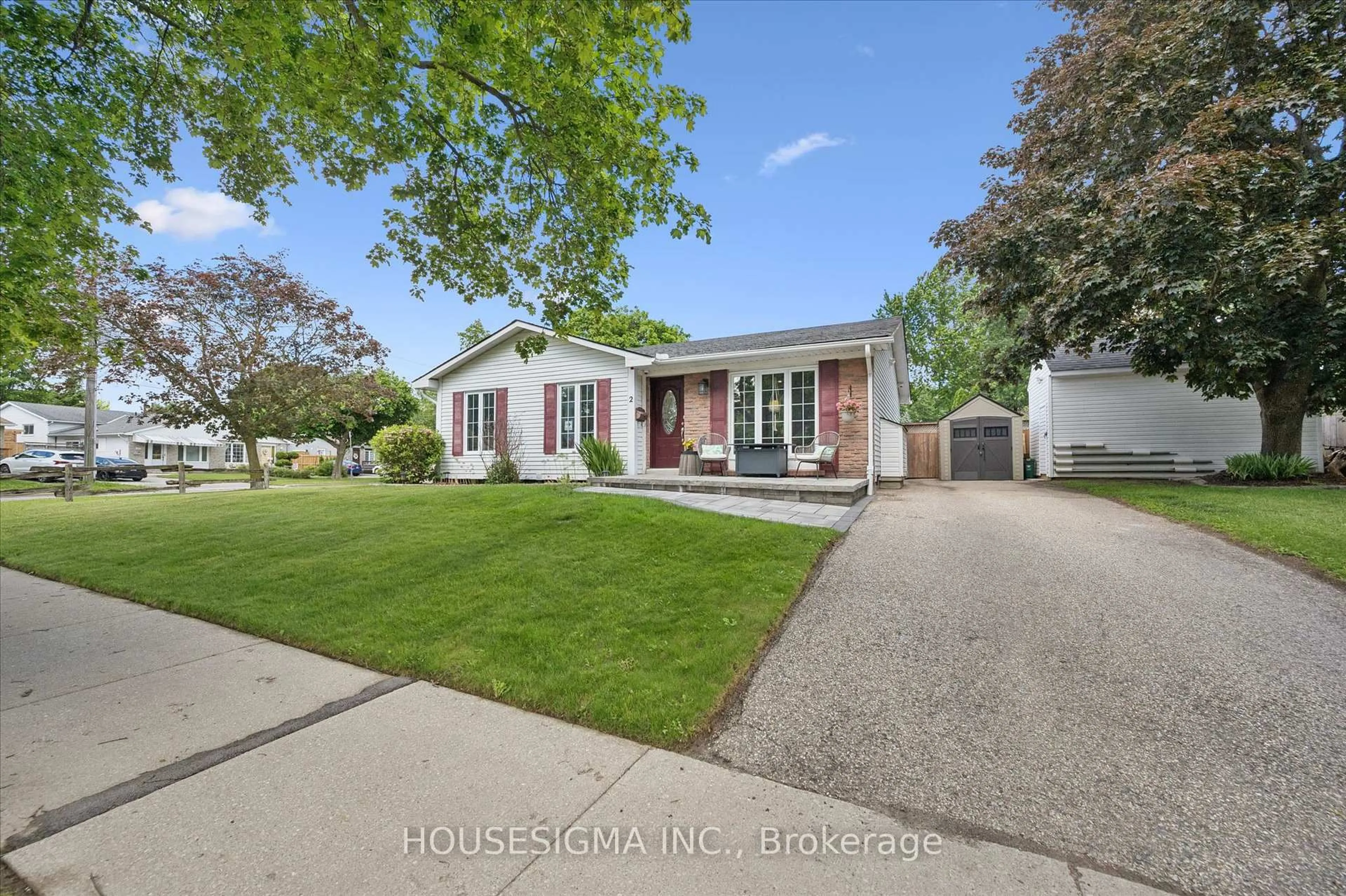 Home with vinyl exterior material, street for 2 KEEWATIN Ave, Kitchener Ontario N2B 3L5