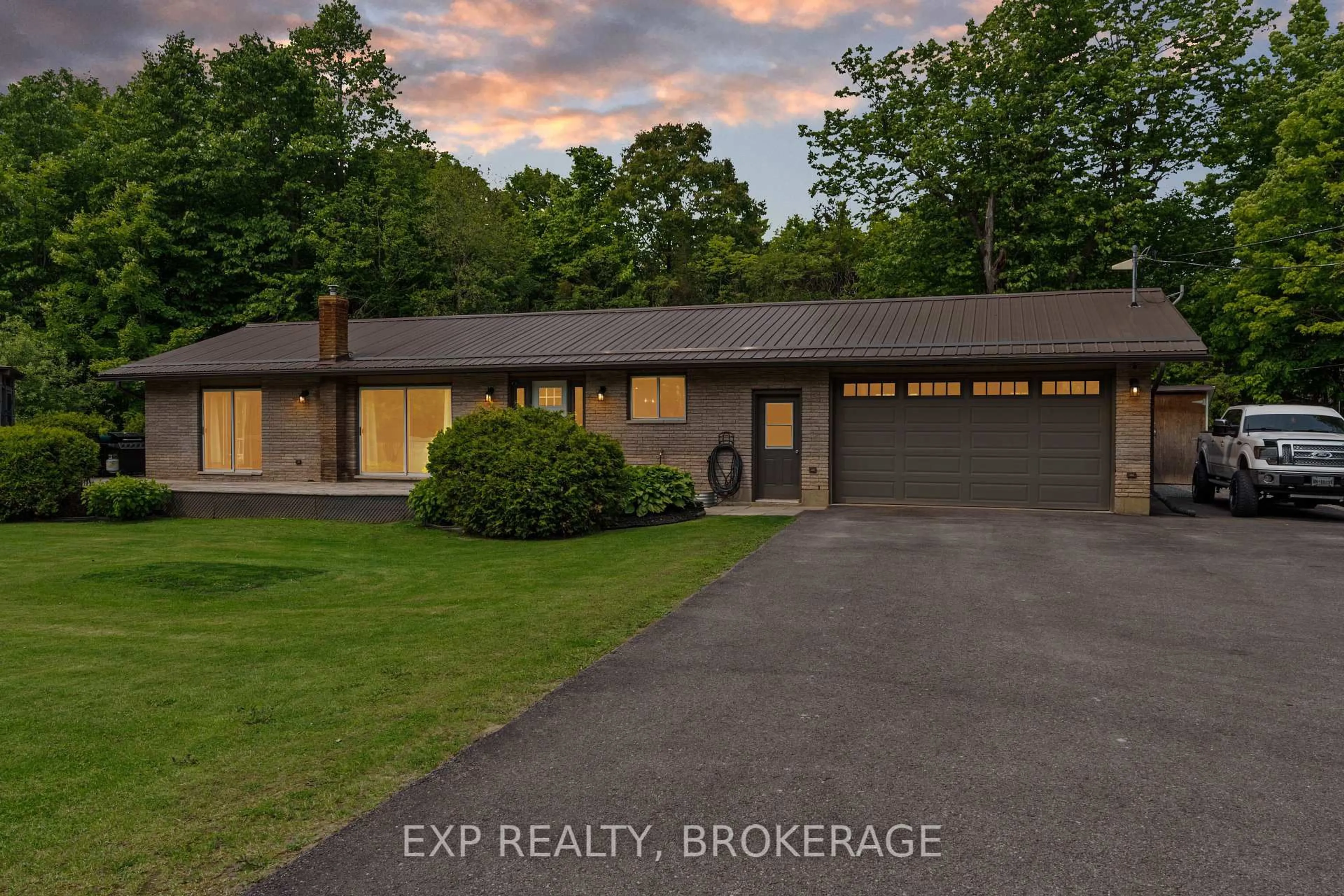 Unknown for 8283 PERTH Rd, Perth Road Ontario K0H 2L0