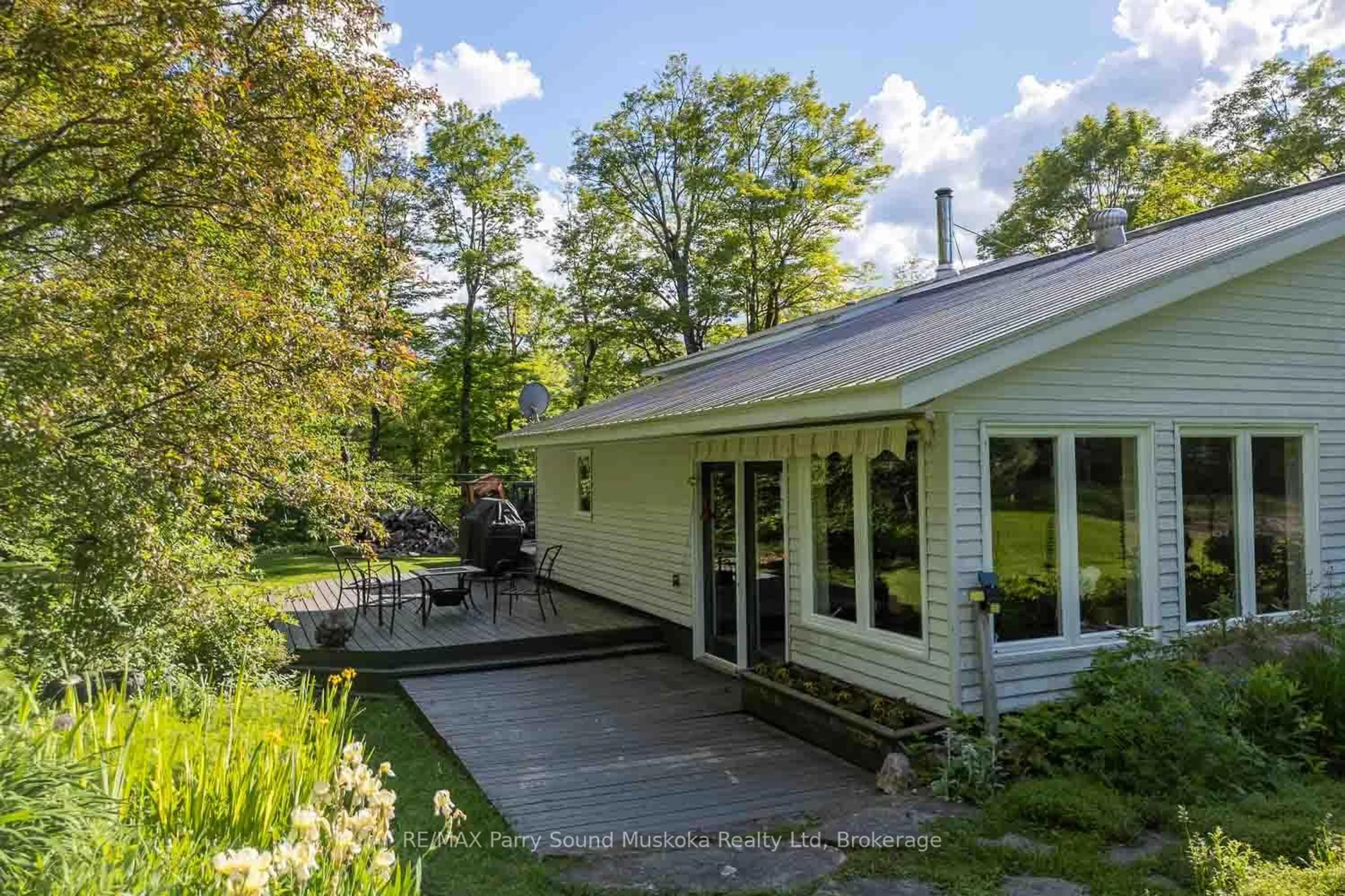 Patio, unknown for 1284 South Horn Lake Rd, Ryerson Ontario P0A 1C0
