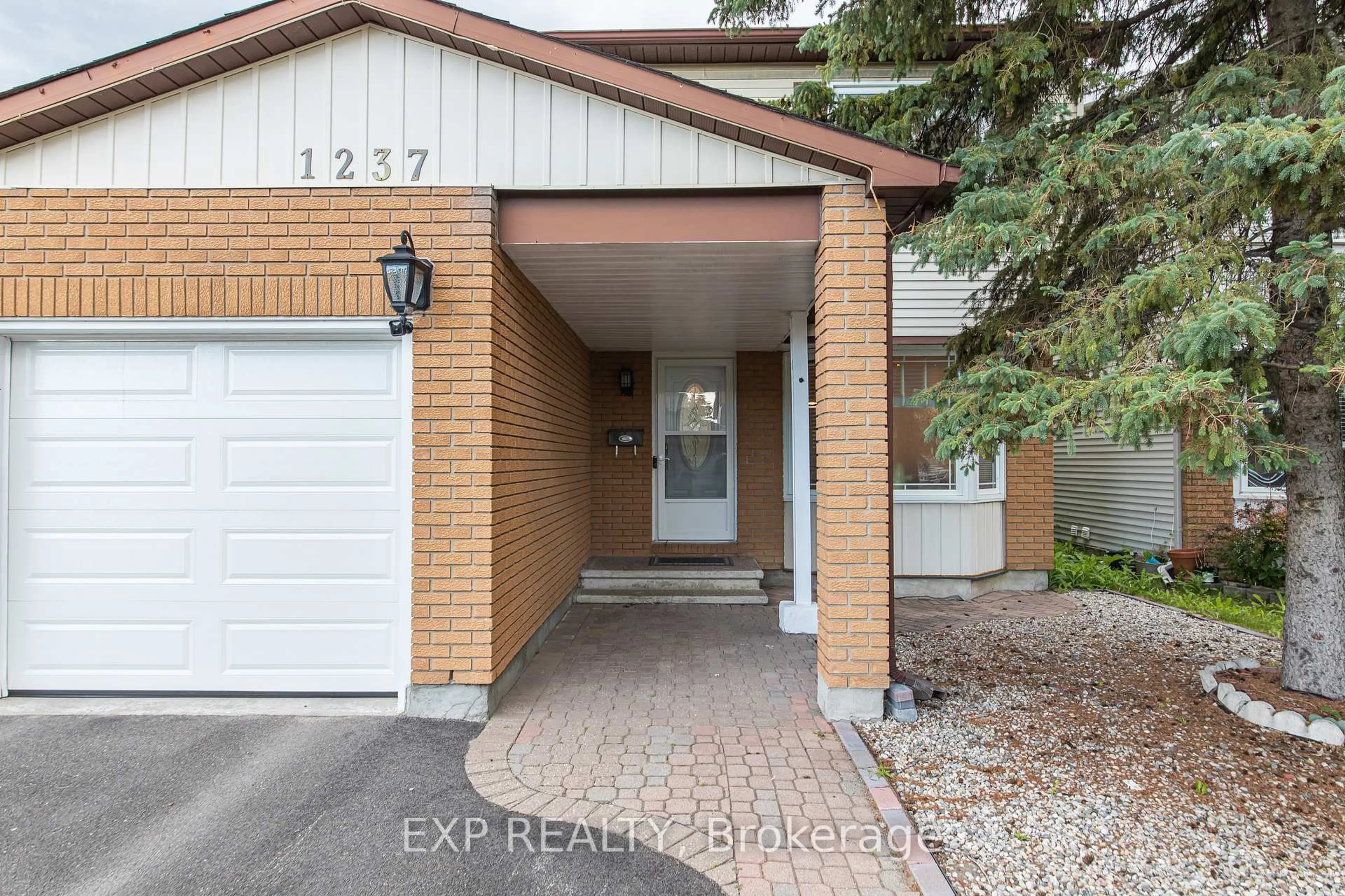 Unknown for 1237 Cedarcroft Cres, Ottawa Ontario K1B 5G9