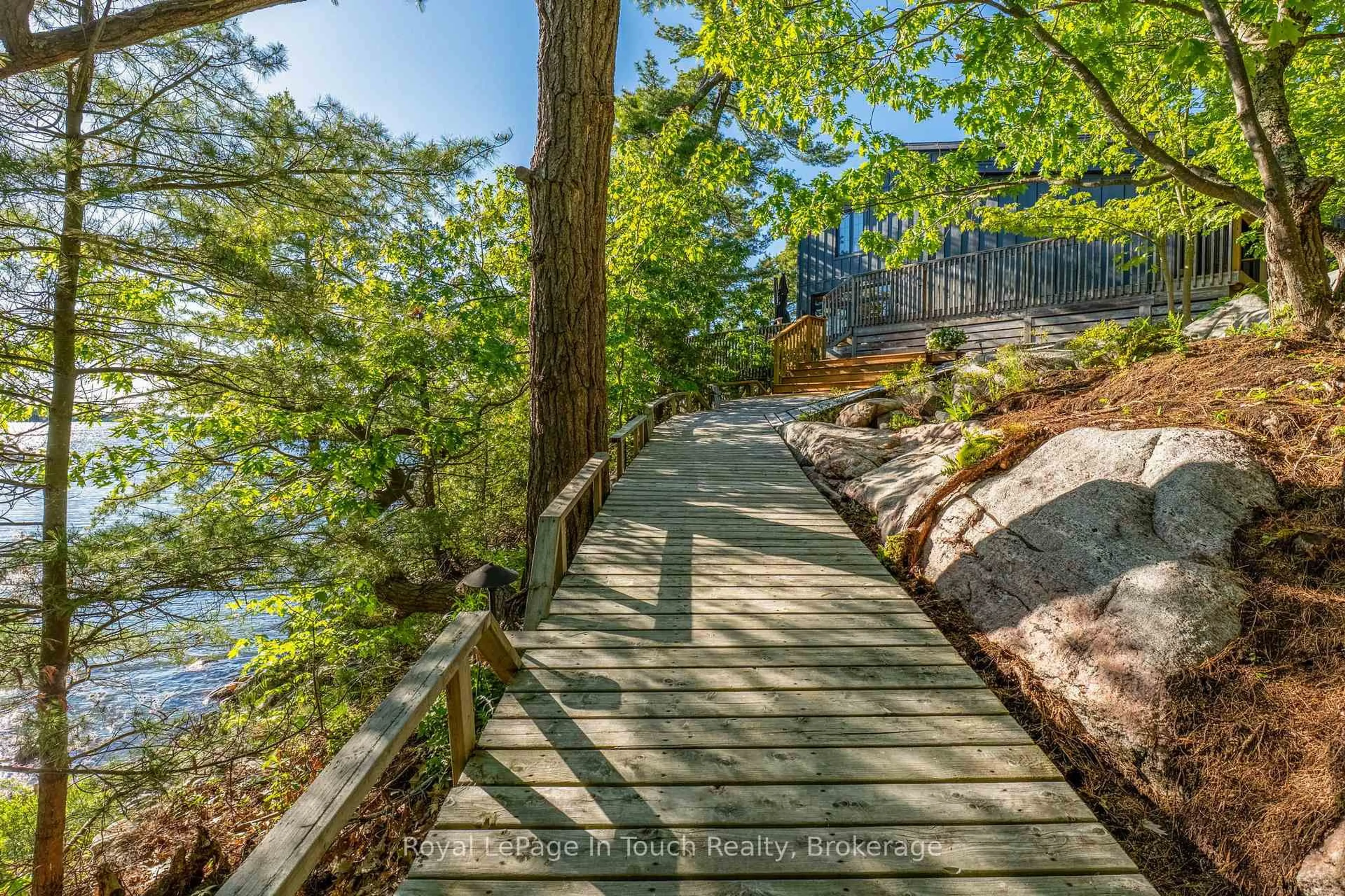 Stairs for 1 Gb466 - Tower Island, The Archipelago Ontario P2A 0B7