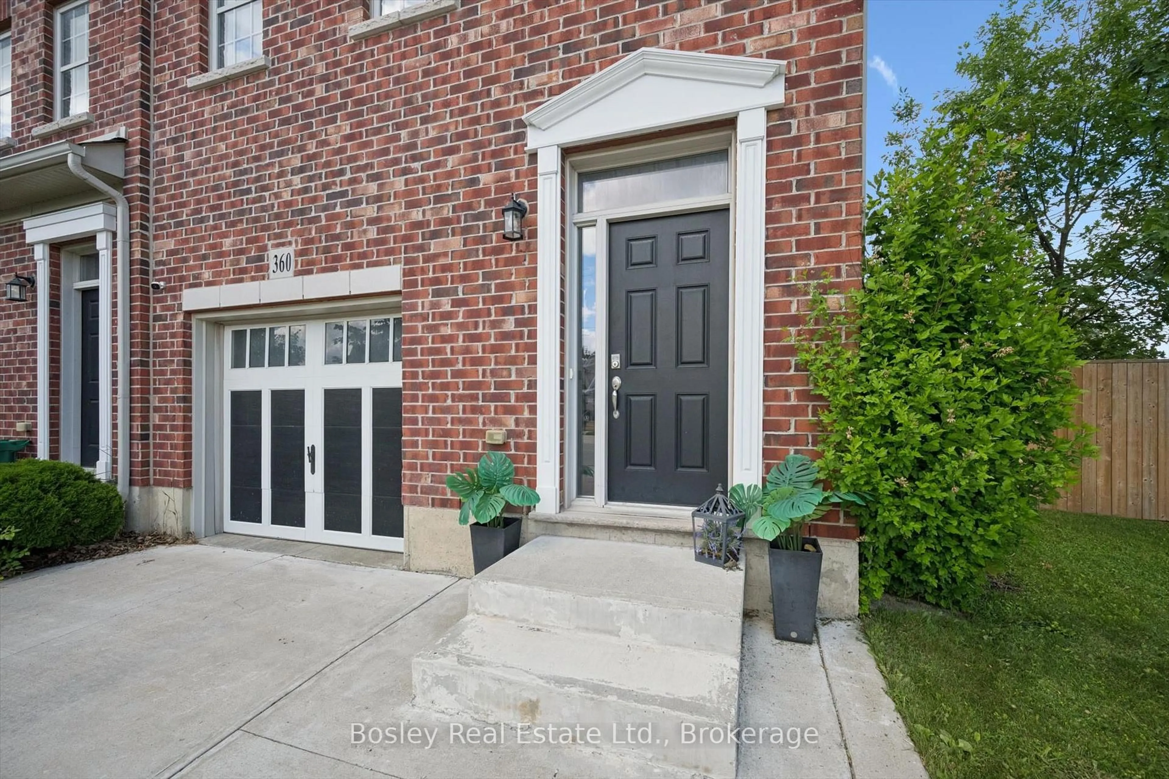 Unknown for 360 Louisa St, Kitchener Ontario N2H 0B2