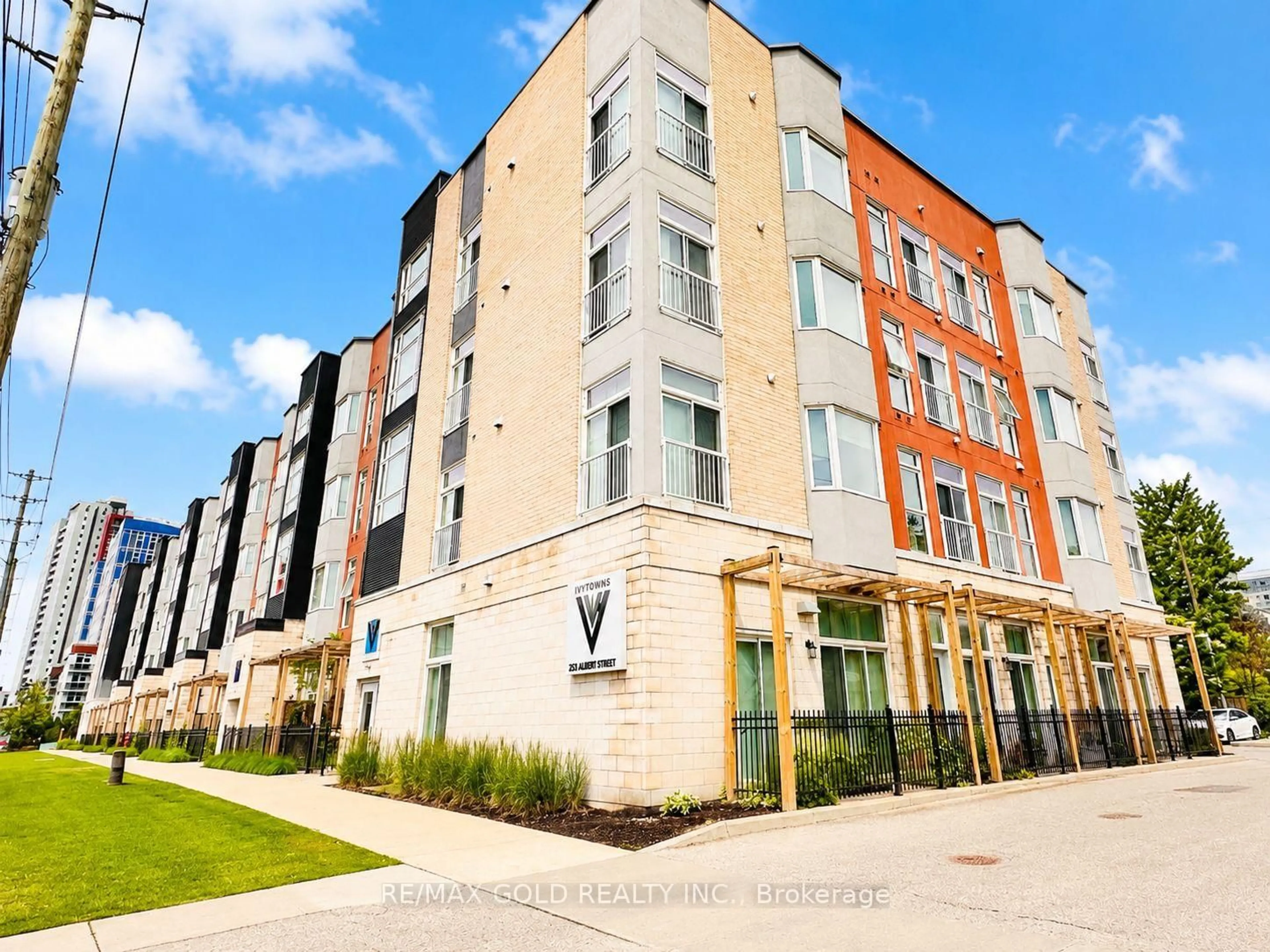 Unknown for 253 albert St #112, Waterloo Ontario N2L 0G3