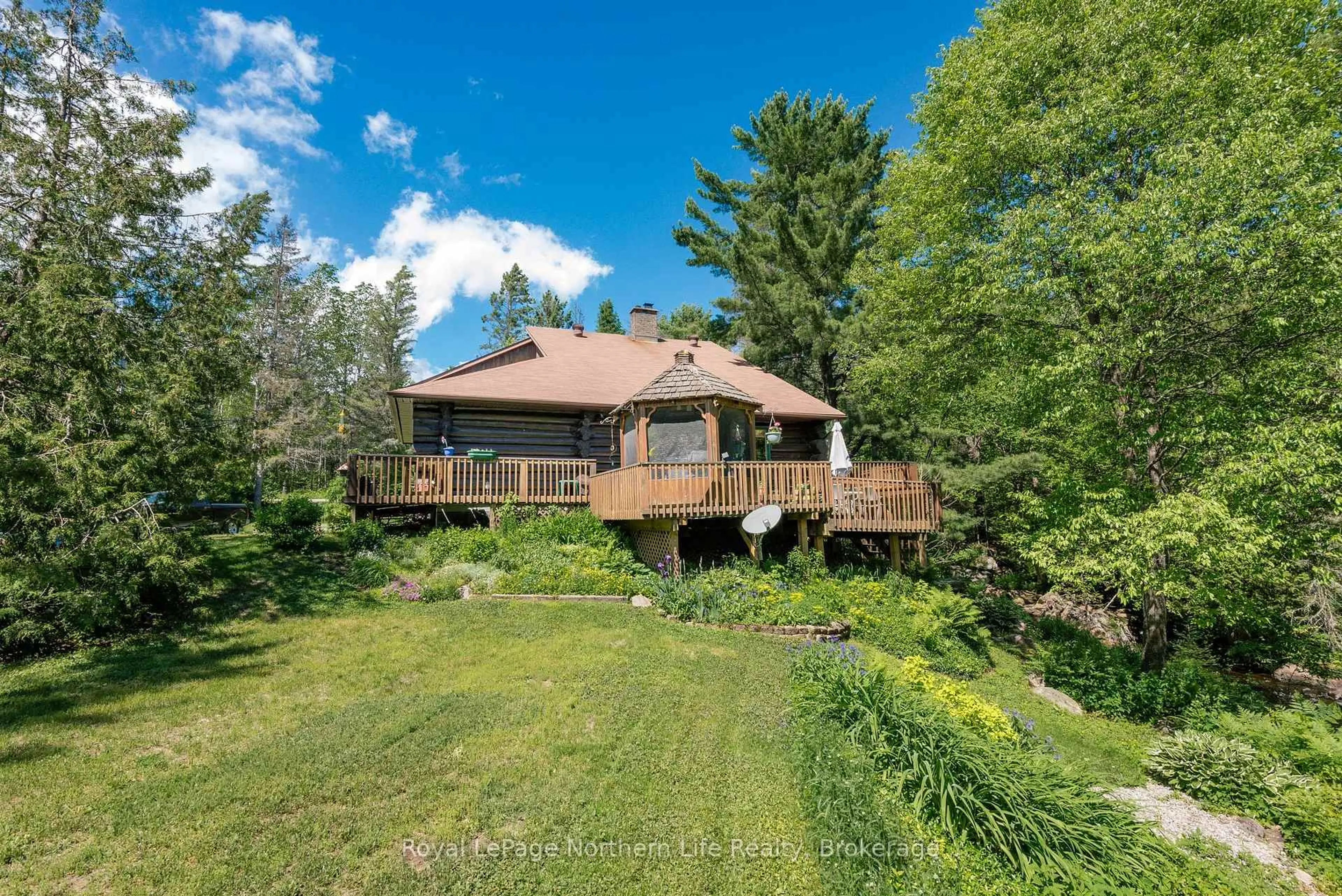 A pic from outside/outdoor area/front of a property/back of a property/a pic from drone, water/lake/river/ocean view for 3700 WIDDIFIELD STATION Rd, North Bay Ontario P1B 8G4