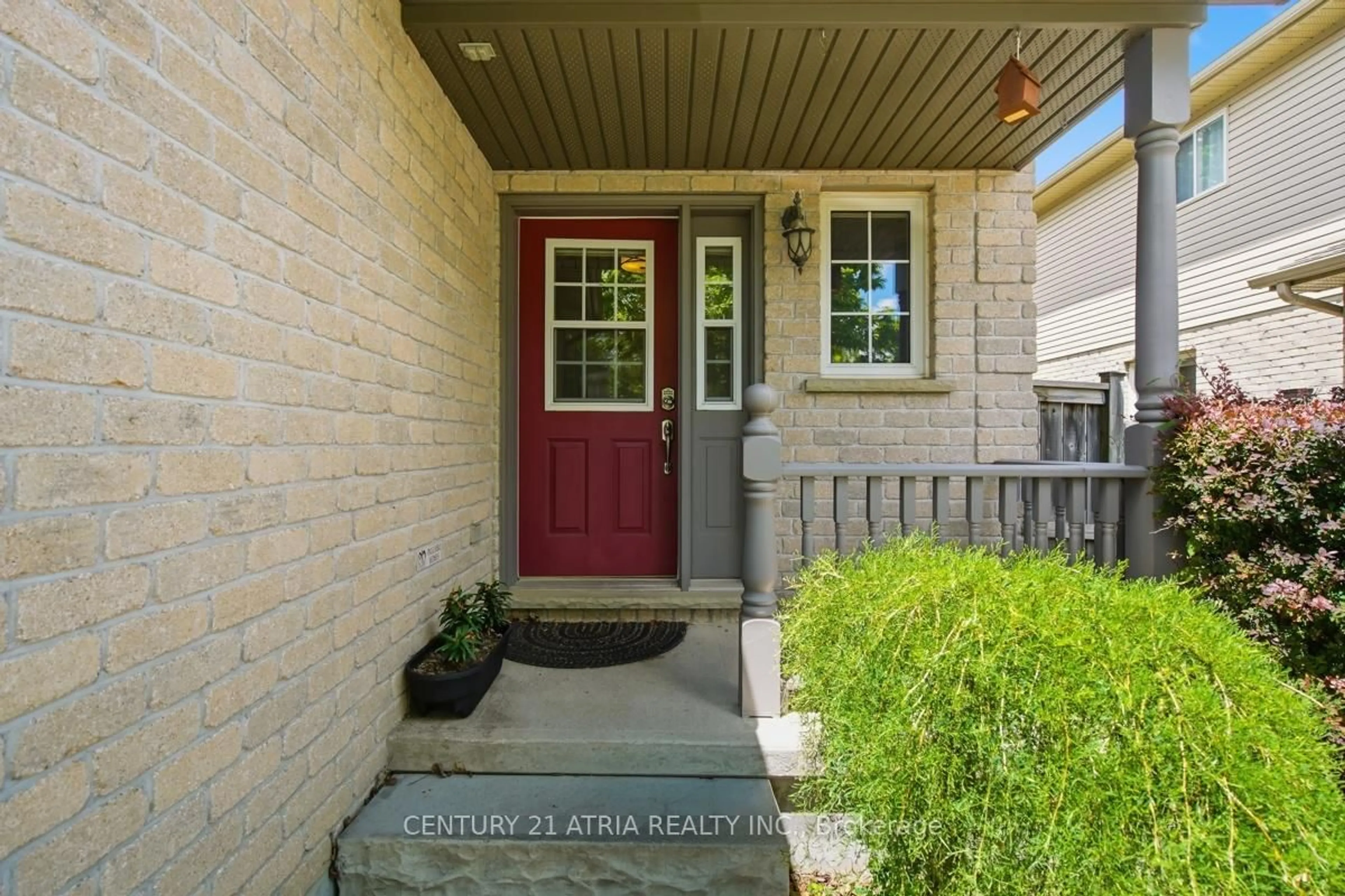 Indoor entryway for 806 Marigold St, London North Ontario N5X 4J3