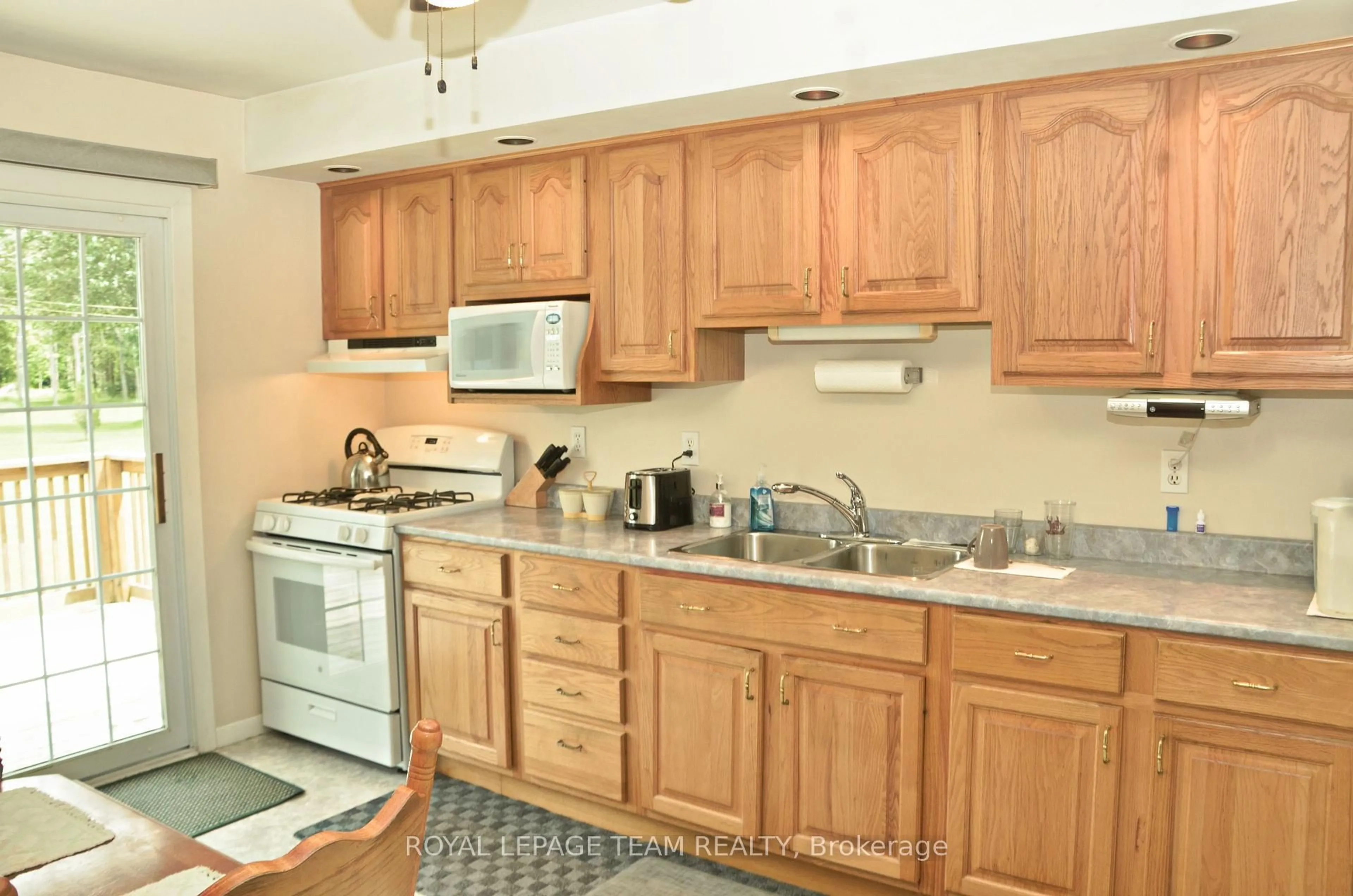 Standard kitchen, unknown for 4439 Carman Rd, South Dundas Ontario K0E 1C0