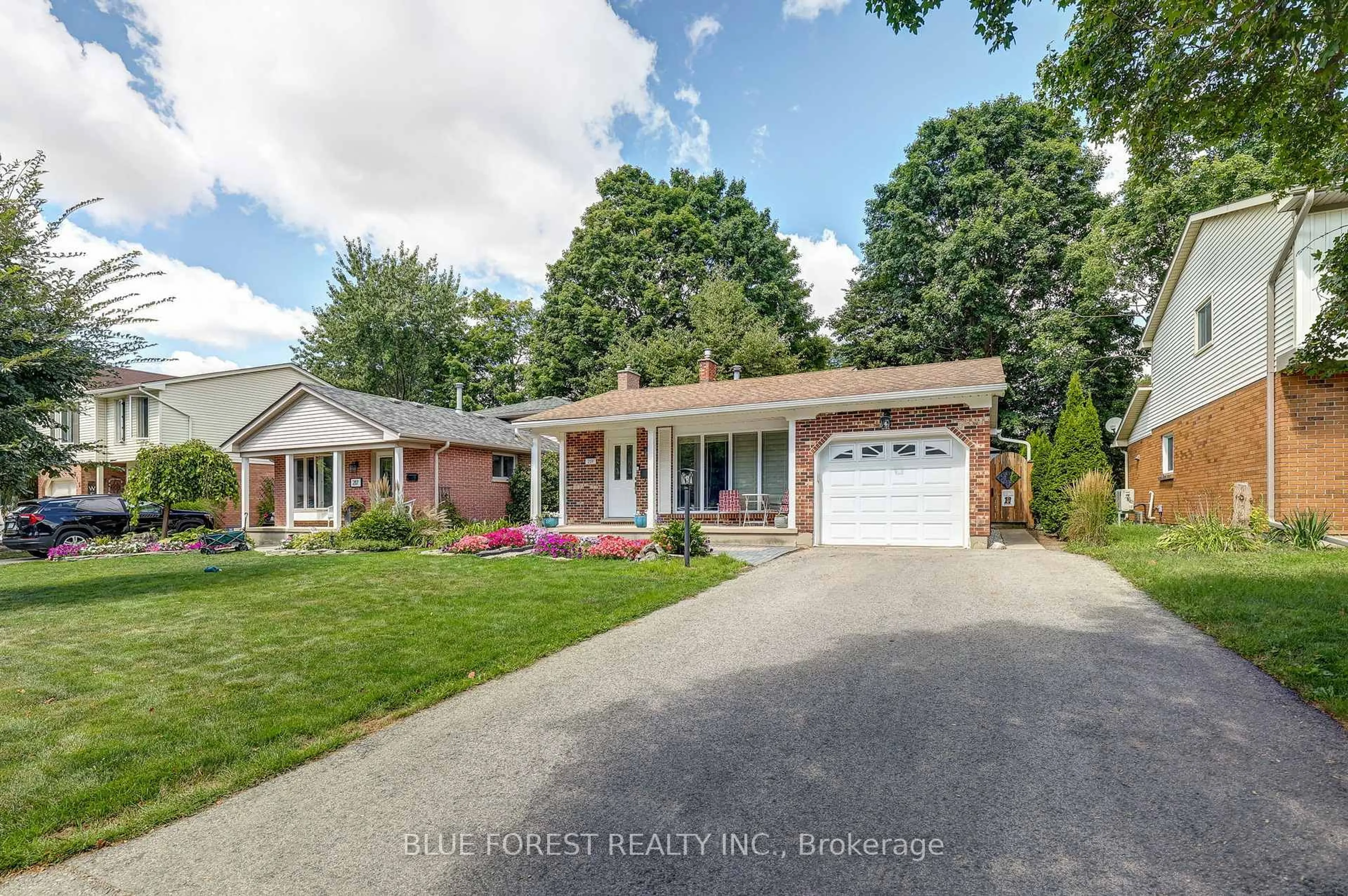 Home with brick exterior material, street for 219 Worthington Ave, London South Ontario N5Z 4H9