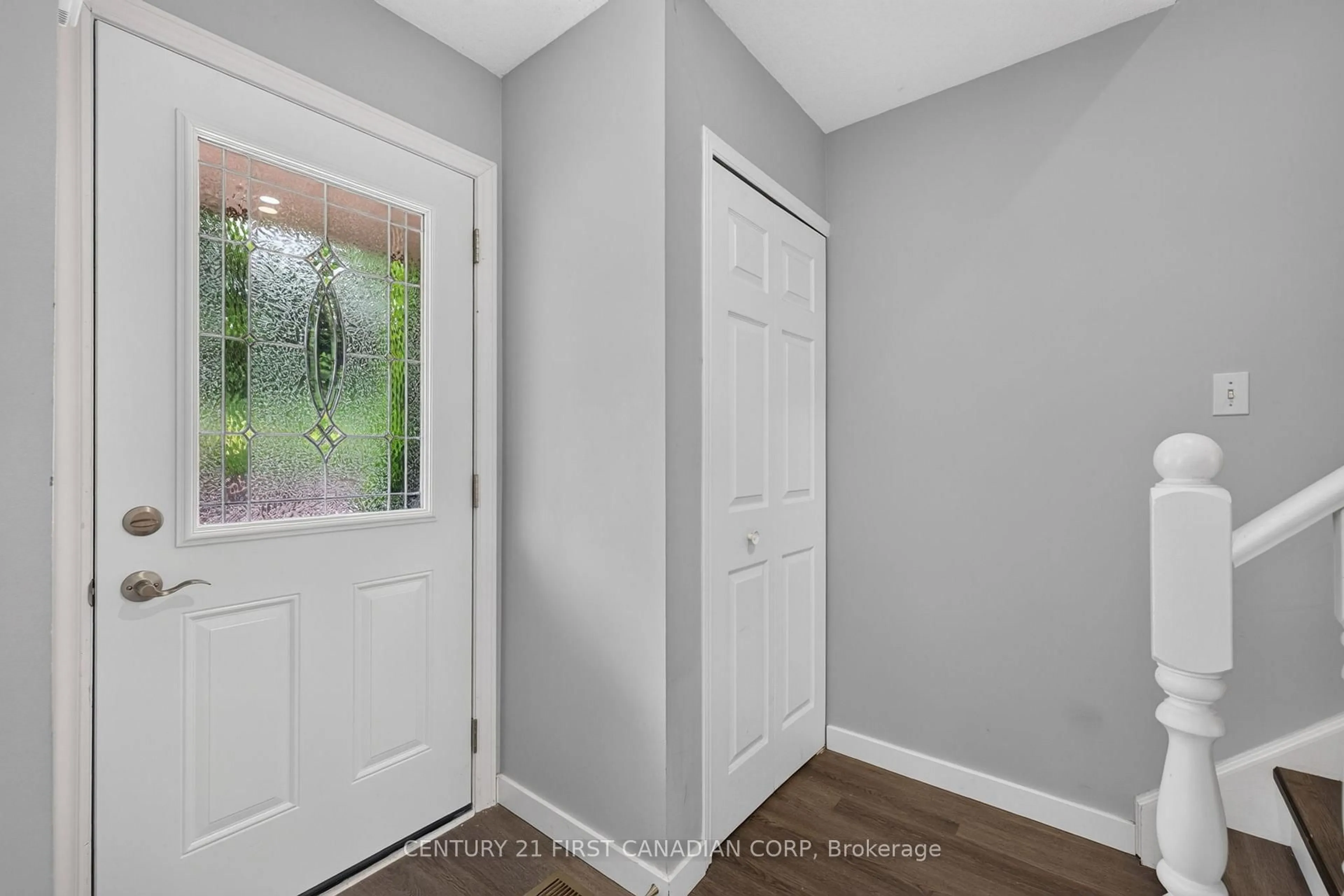 Indoor entryway for 70 Chapman Crt #55, London North Ontario N6G 4Z4