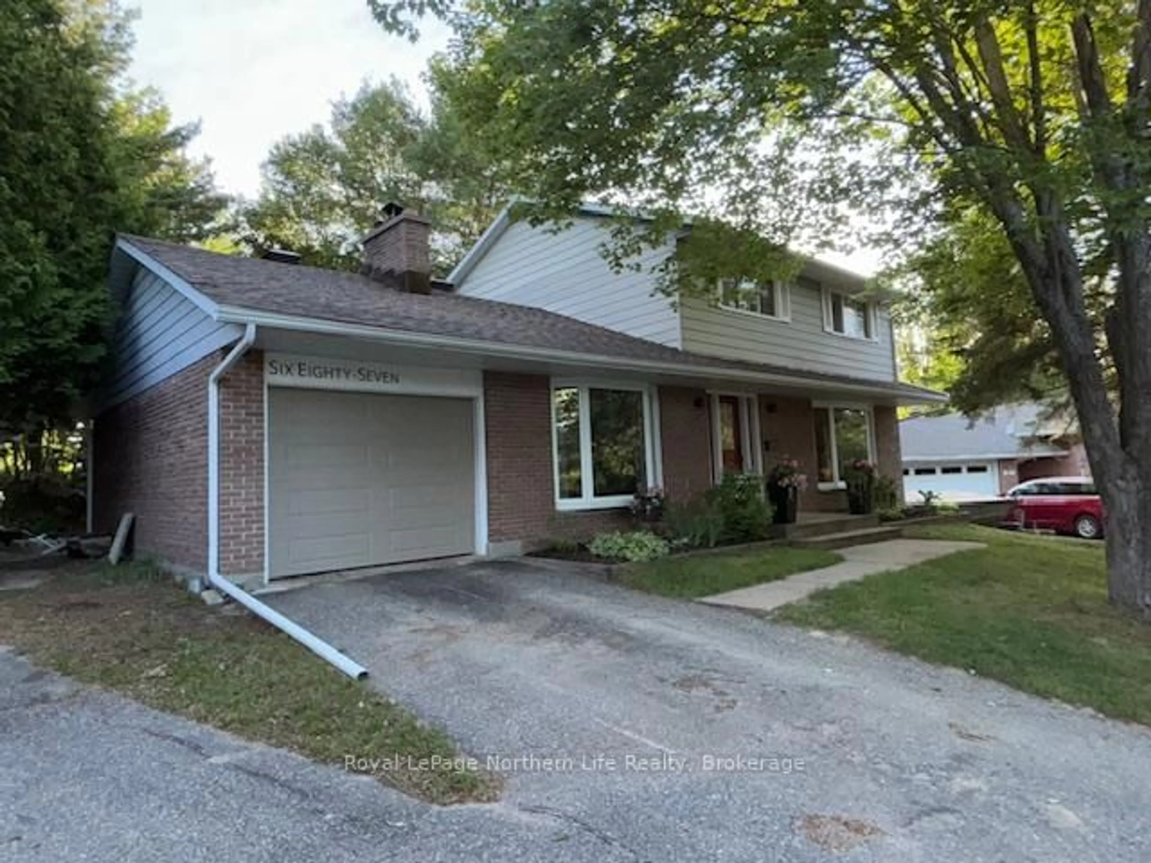 Unknown for 687 Guinevere Crt, North Bay Ontario P1A 3M1