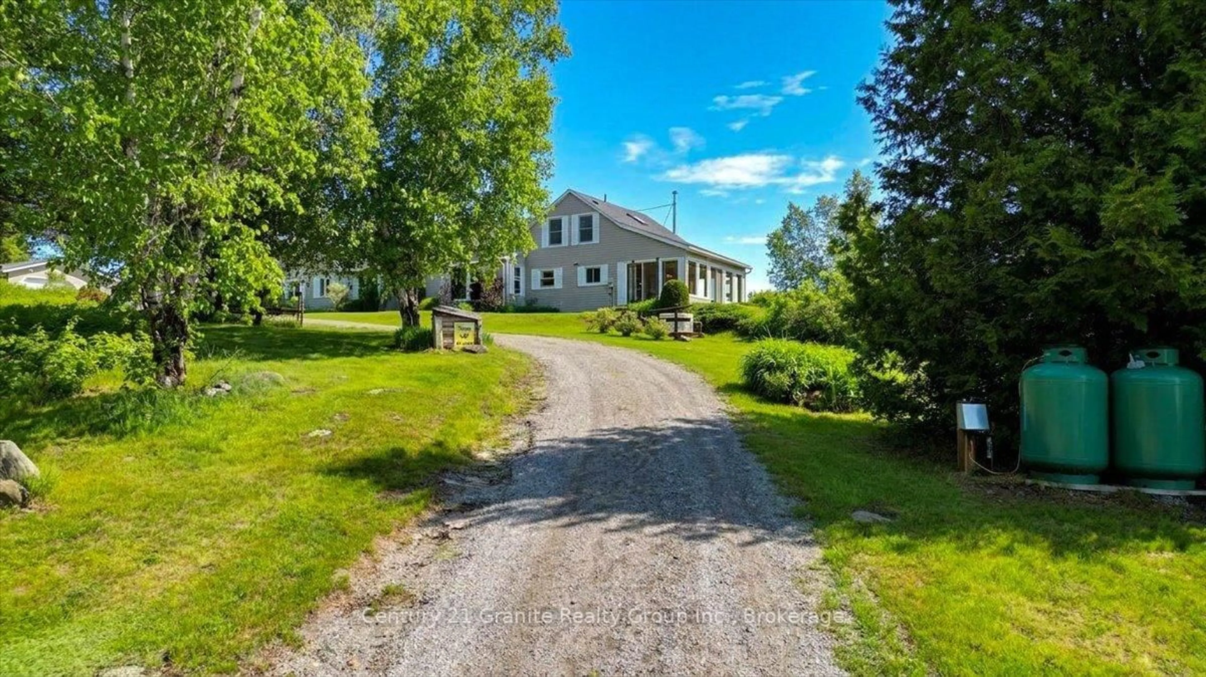 A pic from outside/outdoor area/front of a property/back of a property/a pic from drone, unknown for 1351 Ojibway Rd, Highlands East Ontario K0L 2A0