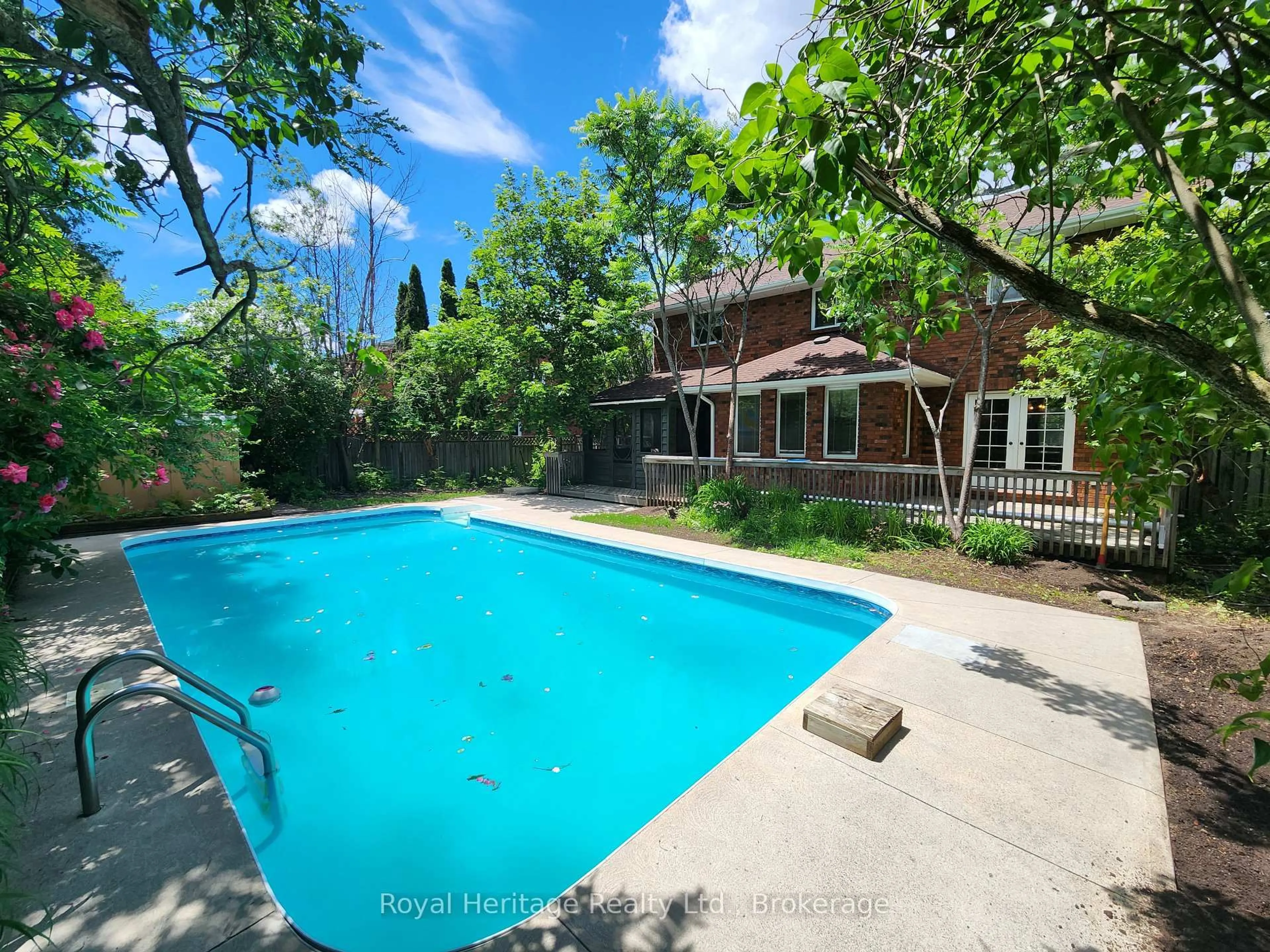 Pool for 1534 Scollard Cres, Peterborough Ontario K9H 7L1