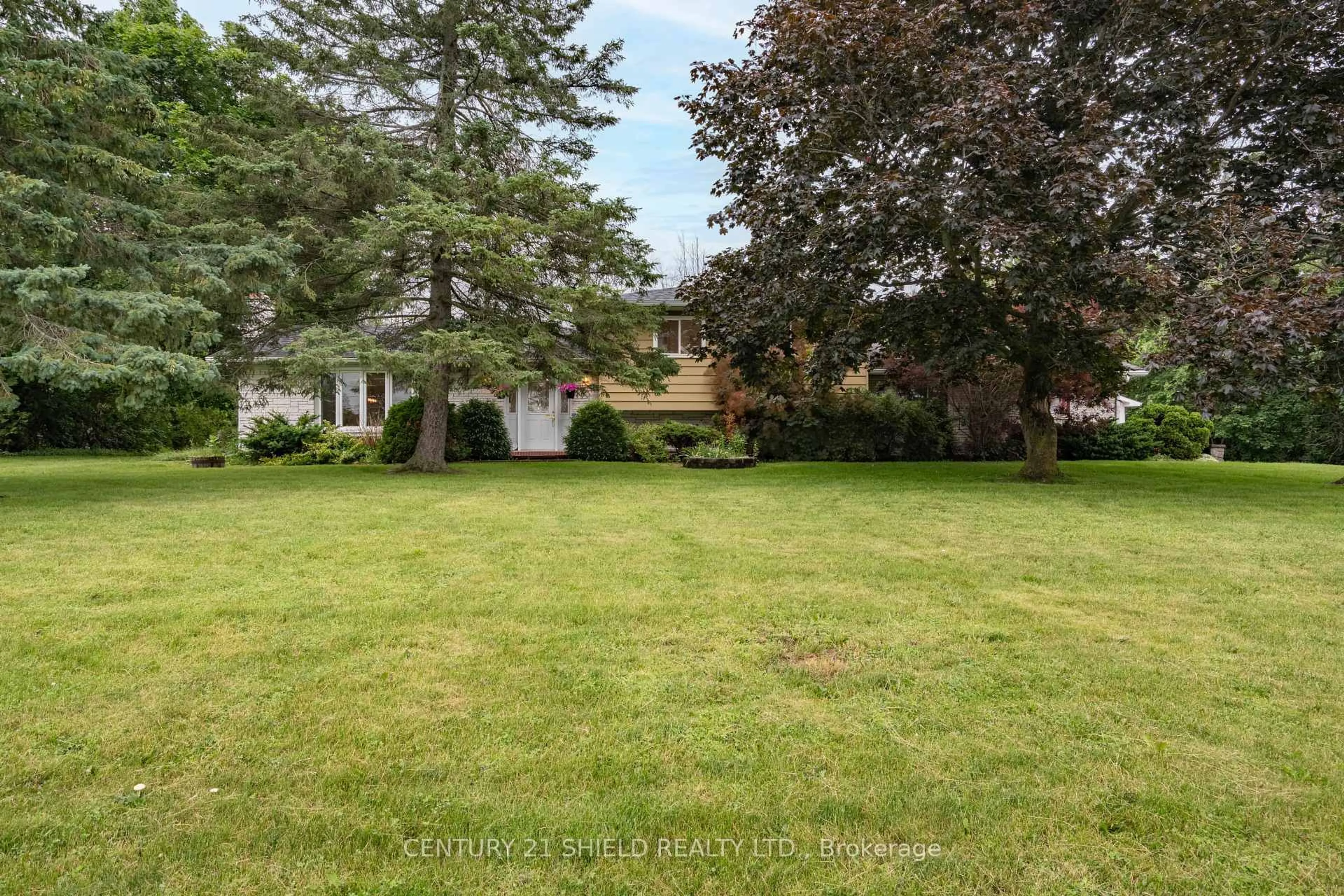 A pic from outside/outdoor area/front of a property/back of a property/a pic from drone, street for 18959 County Road 18, South Glengarry Ontario K0C 1S0