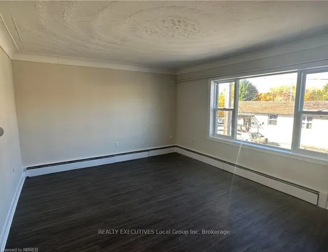 245 Mattawa St, North Bay 3