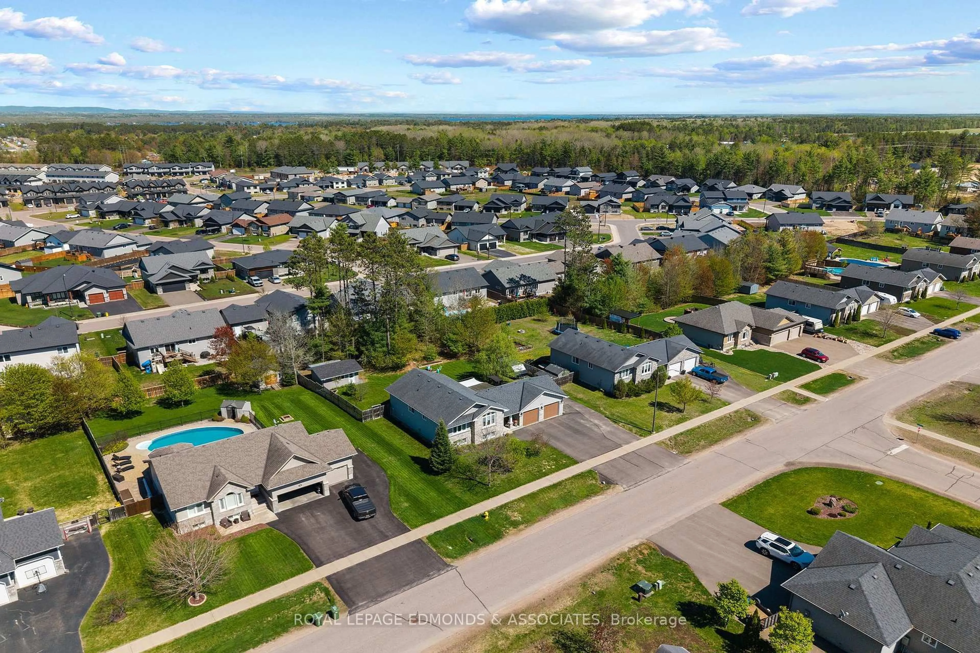 A pic from outside/outdoor area/front of a property/back of a property/a pic from drone, street for 51 Bedard Blvd, Petawawa Ontario K8H 0B7