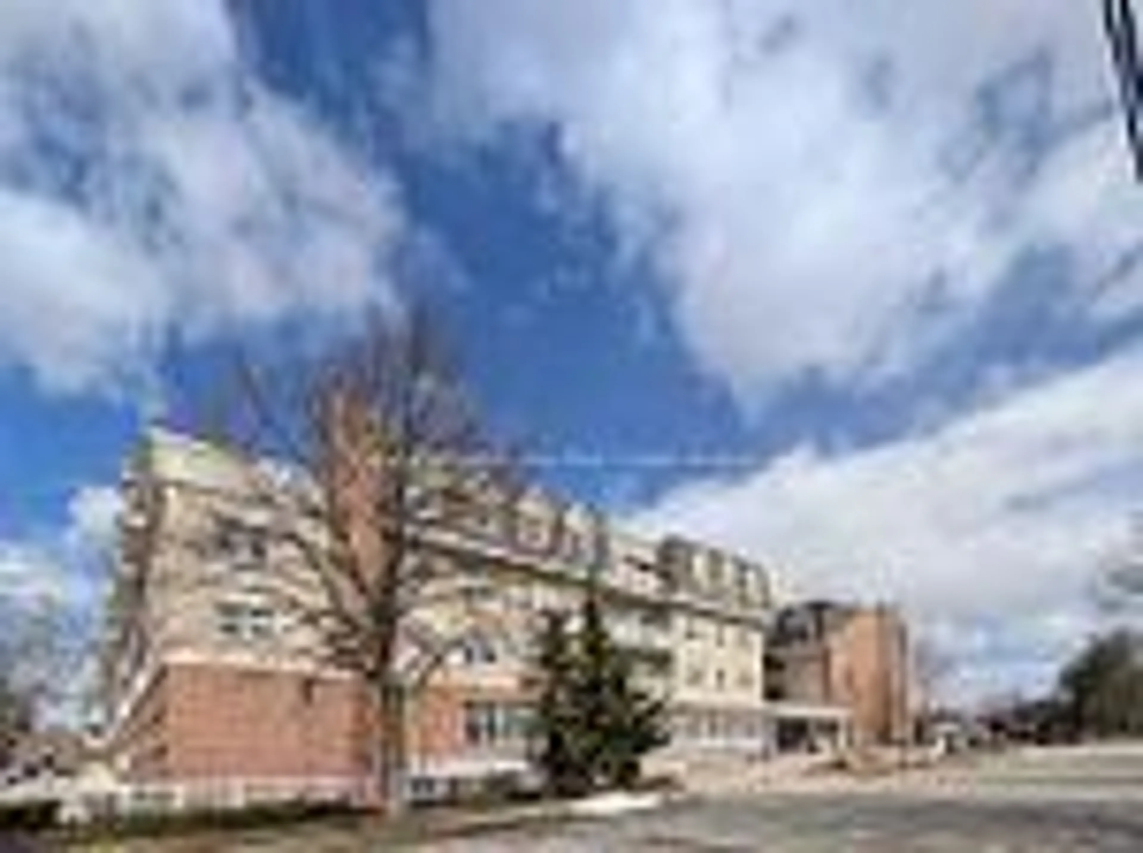 Blurry image for 240 Chapel St #425, Cobourg Ontario K9A 0E3