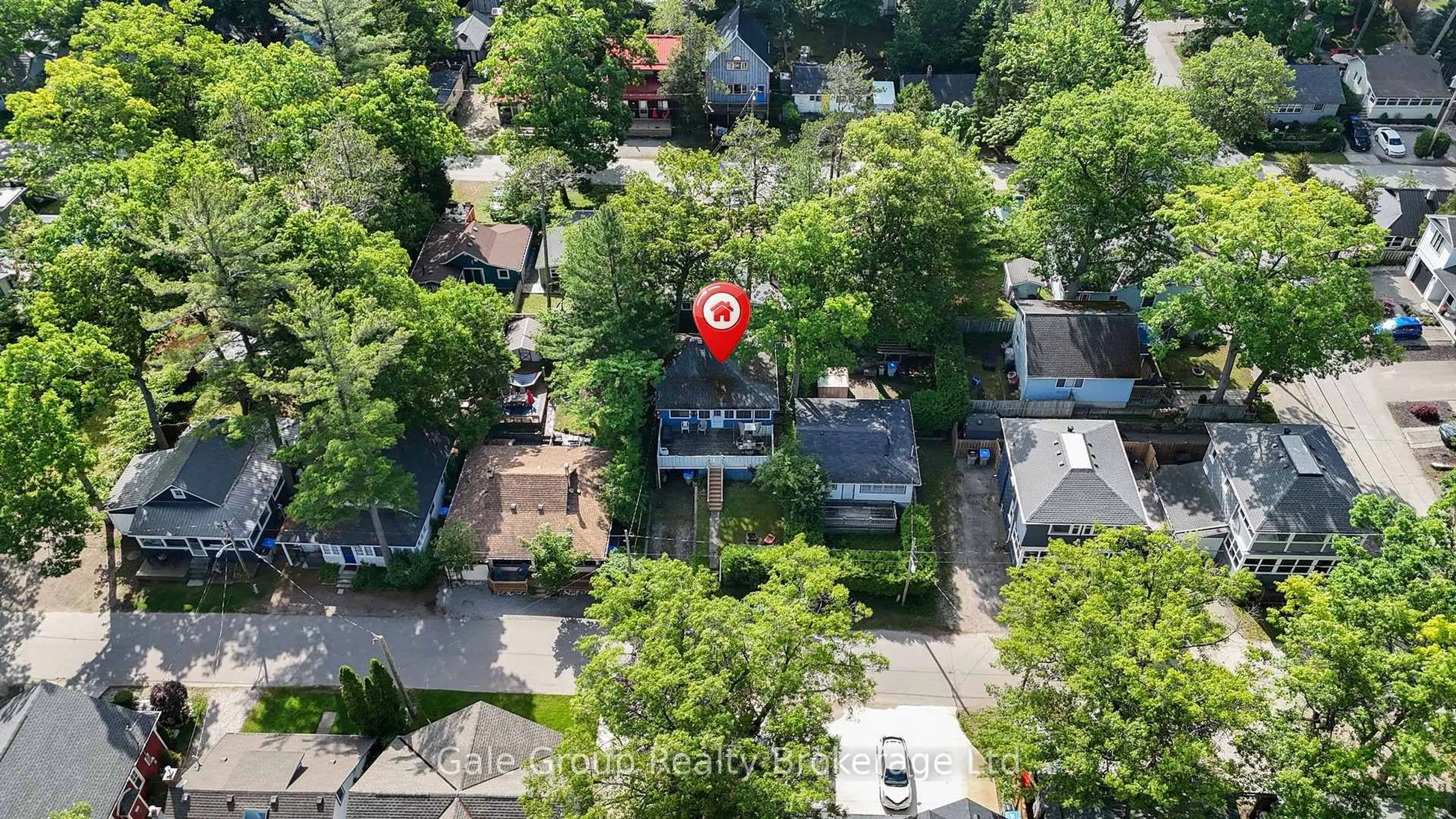 A pic from outside/outdoor area/front of a property/back of a property/a pic from drone, street for 26 Woodward Ave, Lambton Shores Ontario N0M 1T0
