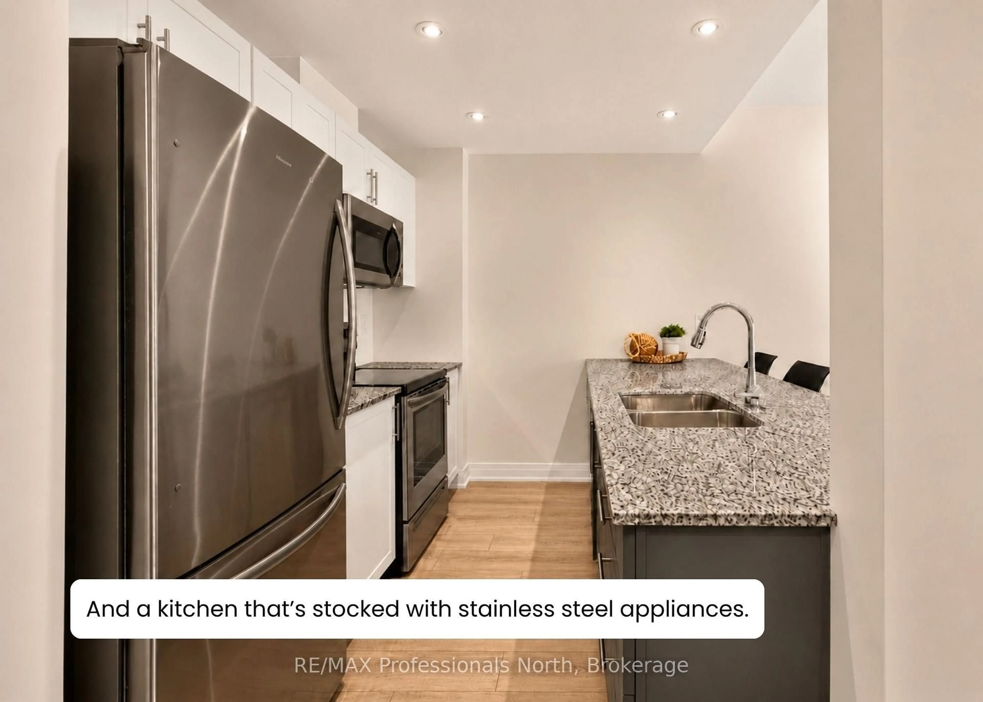 Standard kitchen, unknown for 393 Manitoba St #5, Bracebridge Ontario P1L 0G1