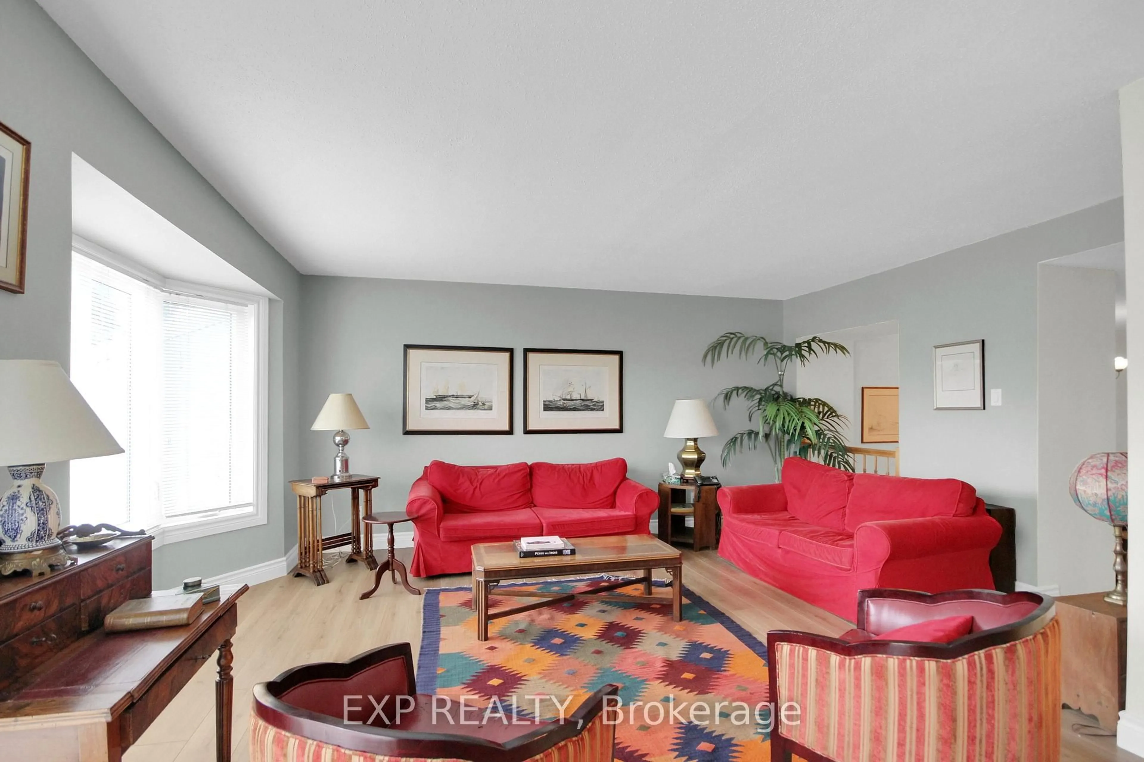 Living room with furniture, unknown for 40 Huntview Private #20, Ottawa Ontario K1V 0M5