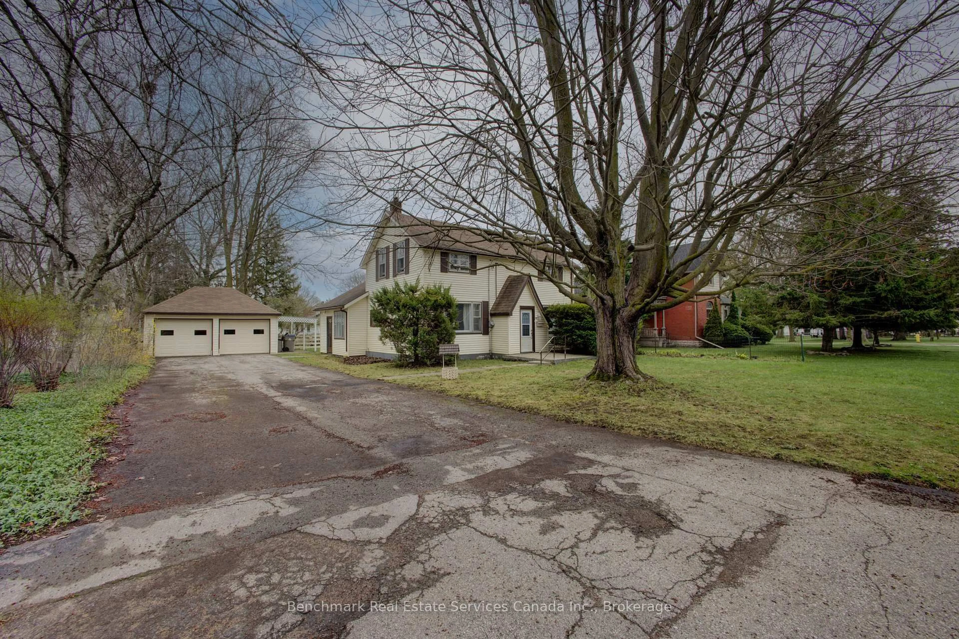 A pic from outside/outdoor area/front of a property/back of a property/a pic from drone, street for 61 St. John St, St. Marys Ontario N4X 1A6