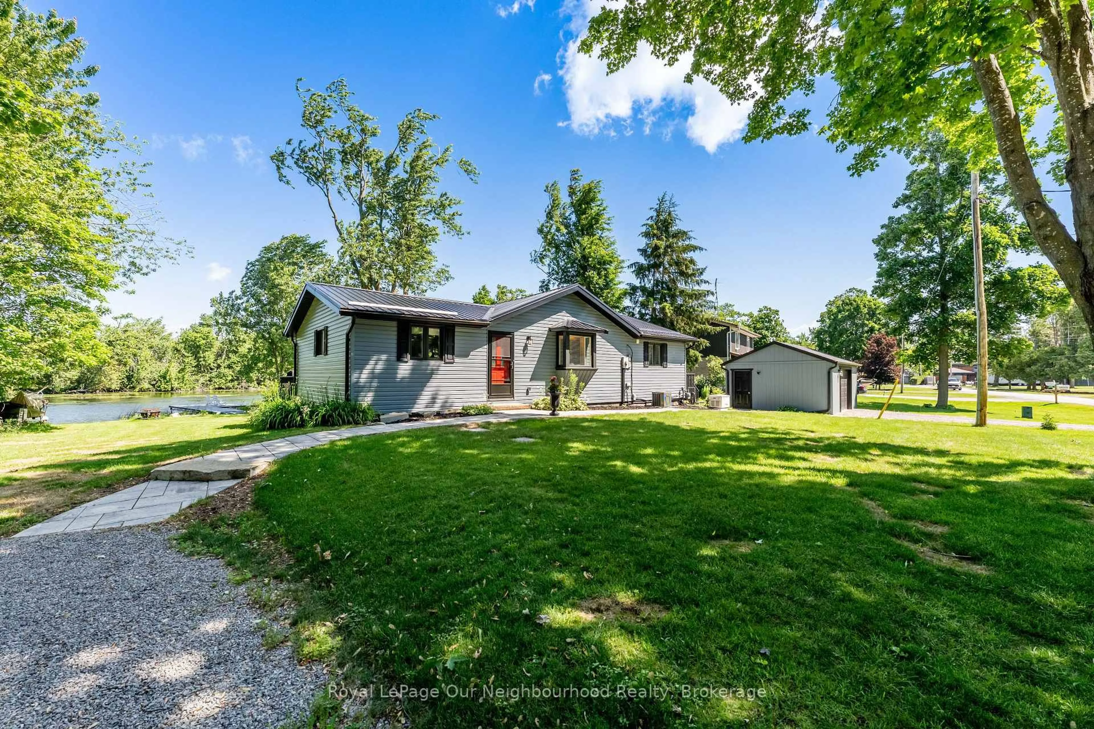 A pic from outside/outdoor area/front of a property/back of a property/a pic from drone, street for 1194 Nuforest Dr, Selwyn Ontario K0L 1T0