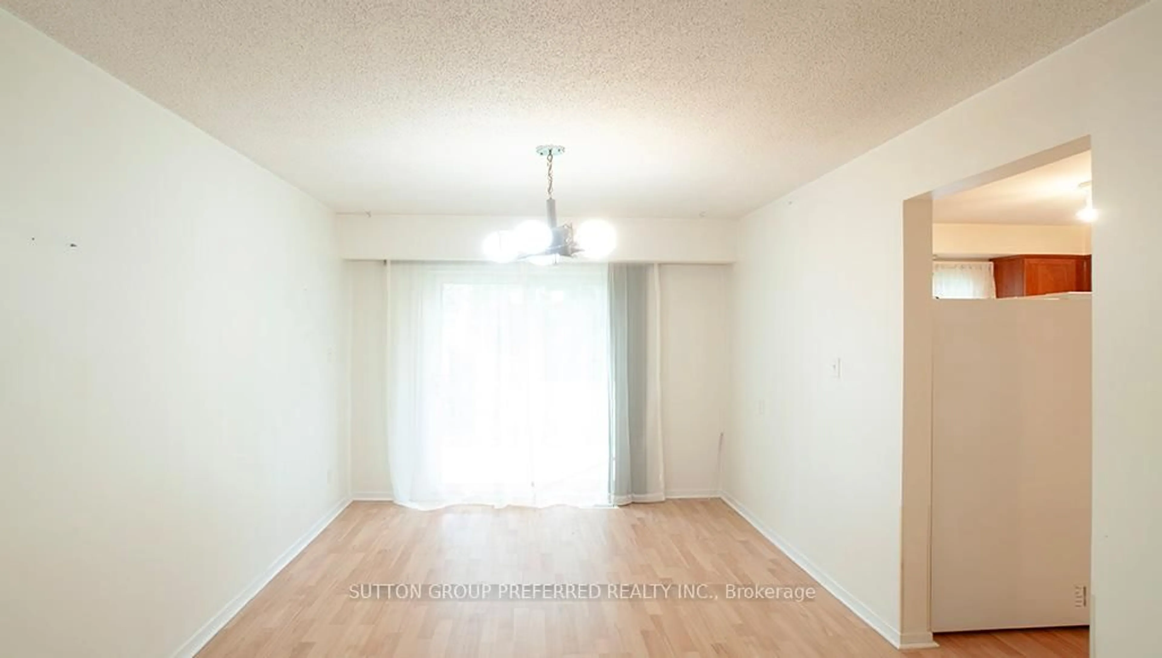 A pic of a room for 4 Ranchwood Cres, London North Ontario N6G 3A2