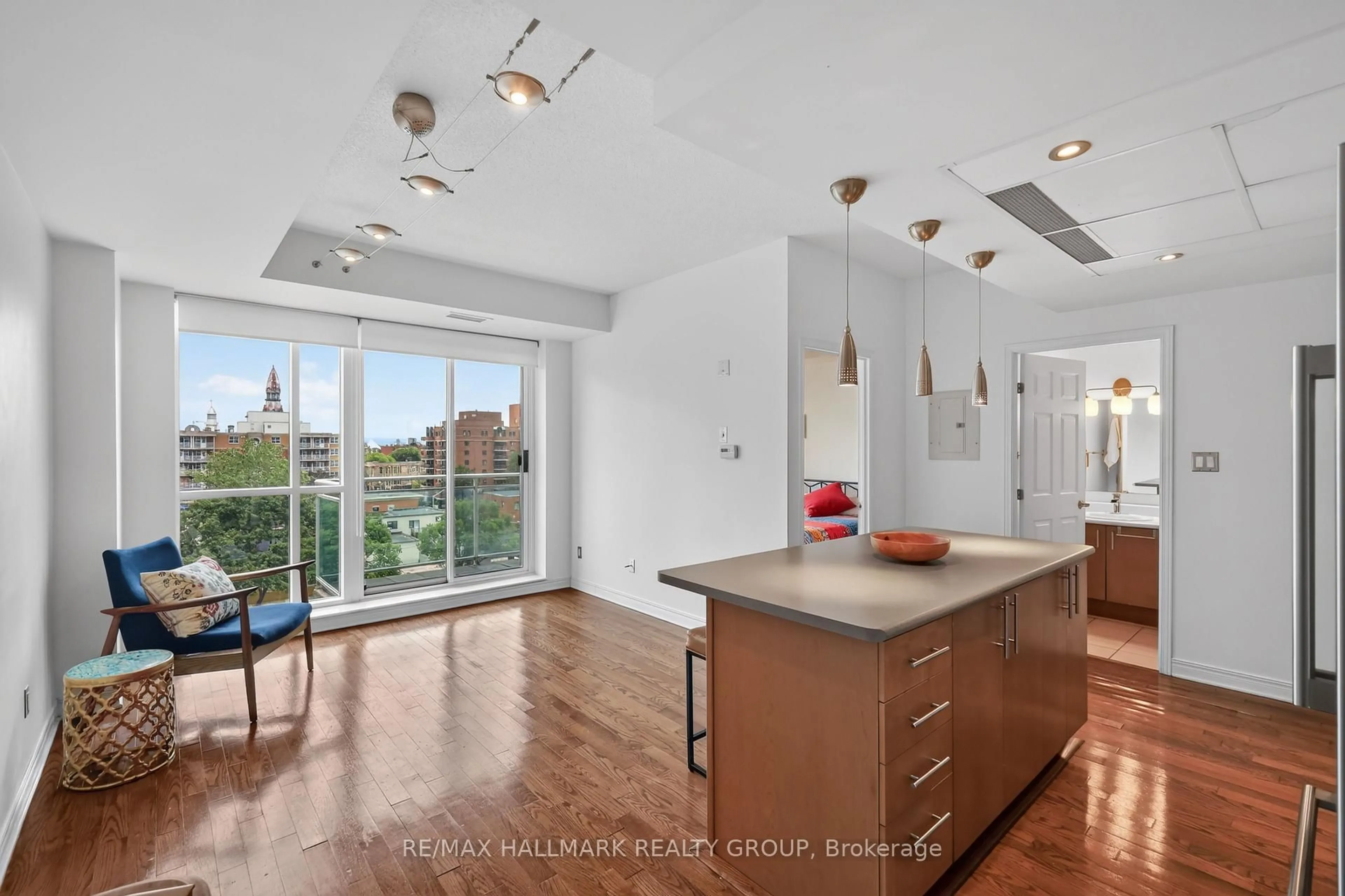 Open concept kitchen, unknown for 134 York St #605, Ottawa Ontario K1N 1K8