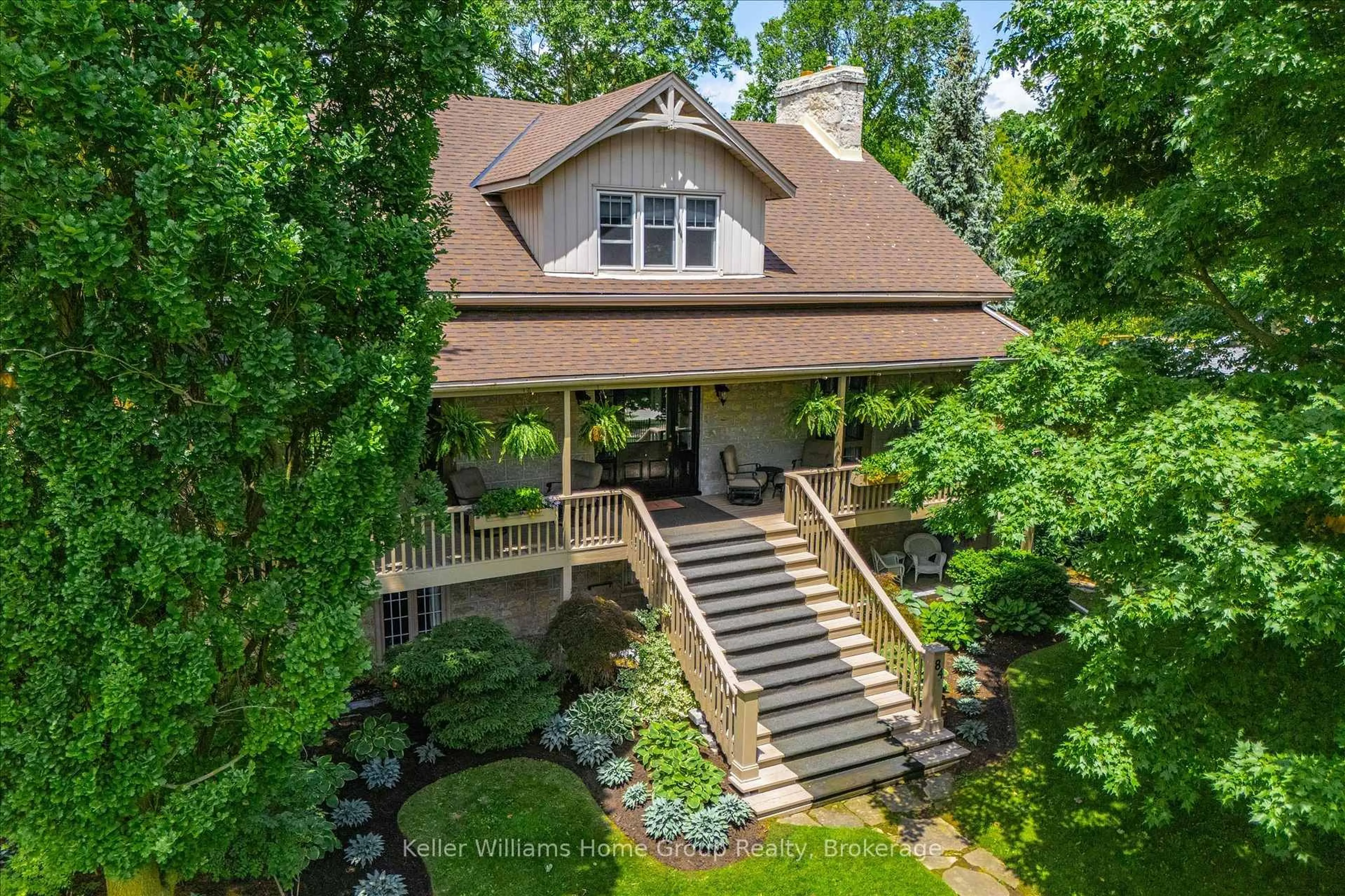 A pic from outside/outdoor area/front of a property/back of a property/a pic from drone, unknown for 84 East Mill St, Centre Wellington Ontario N0B 1S0