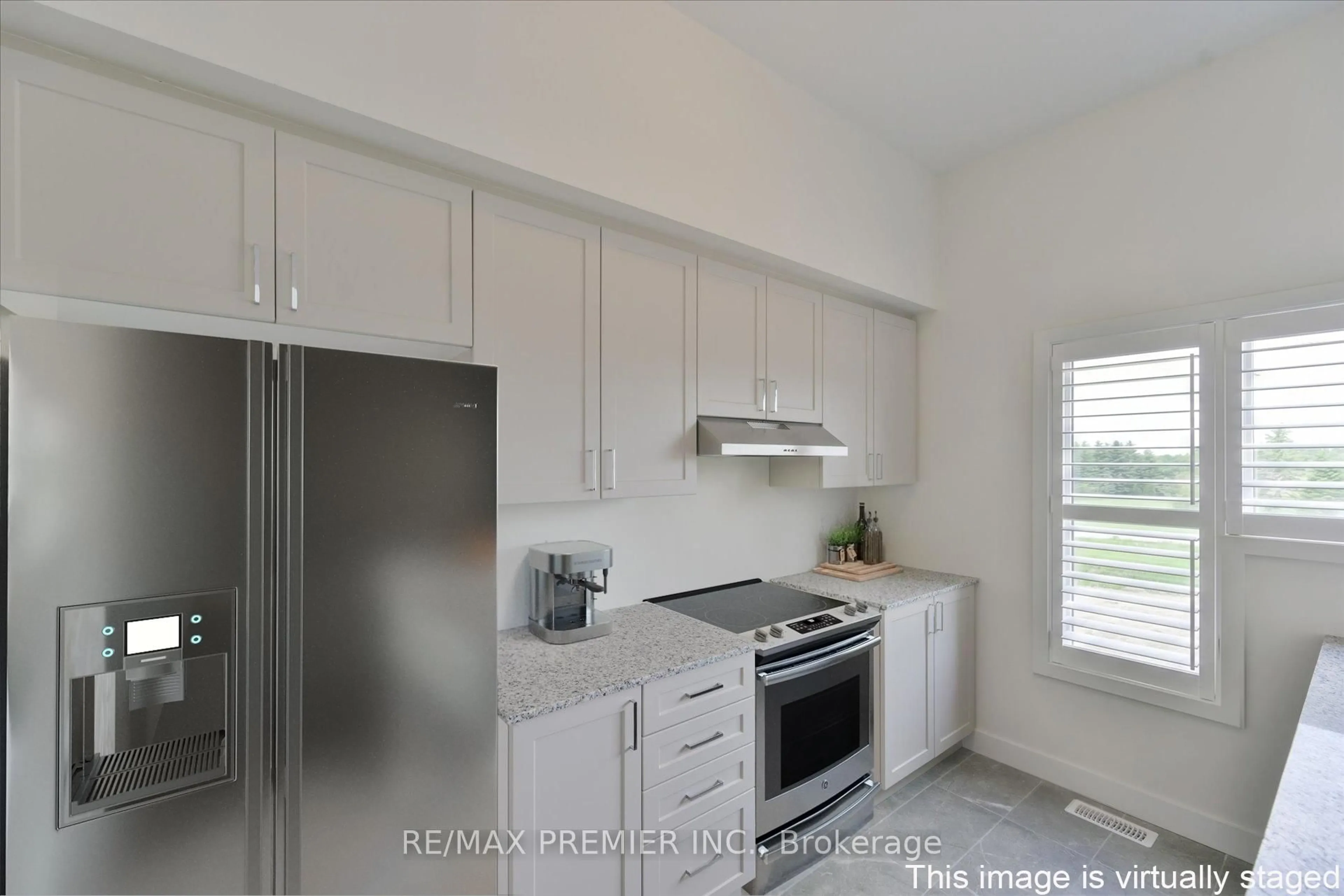 Standard kitchen, unknown for 150 Yvonne Cres, Blue Mountains Ontario L9Y 5T9