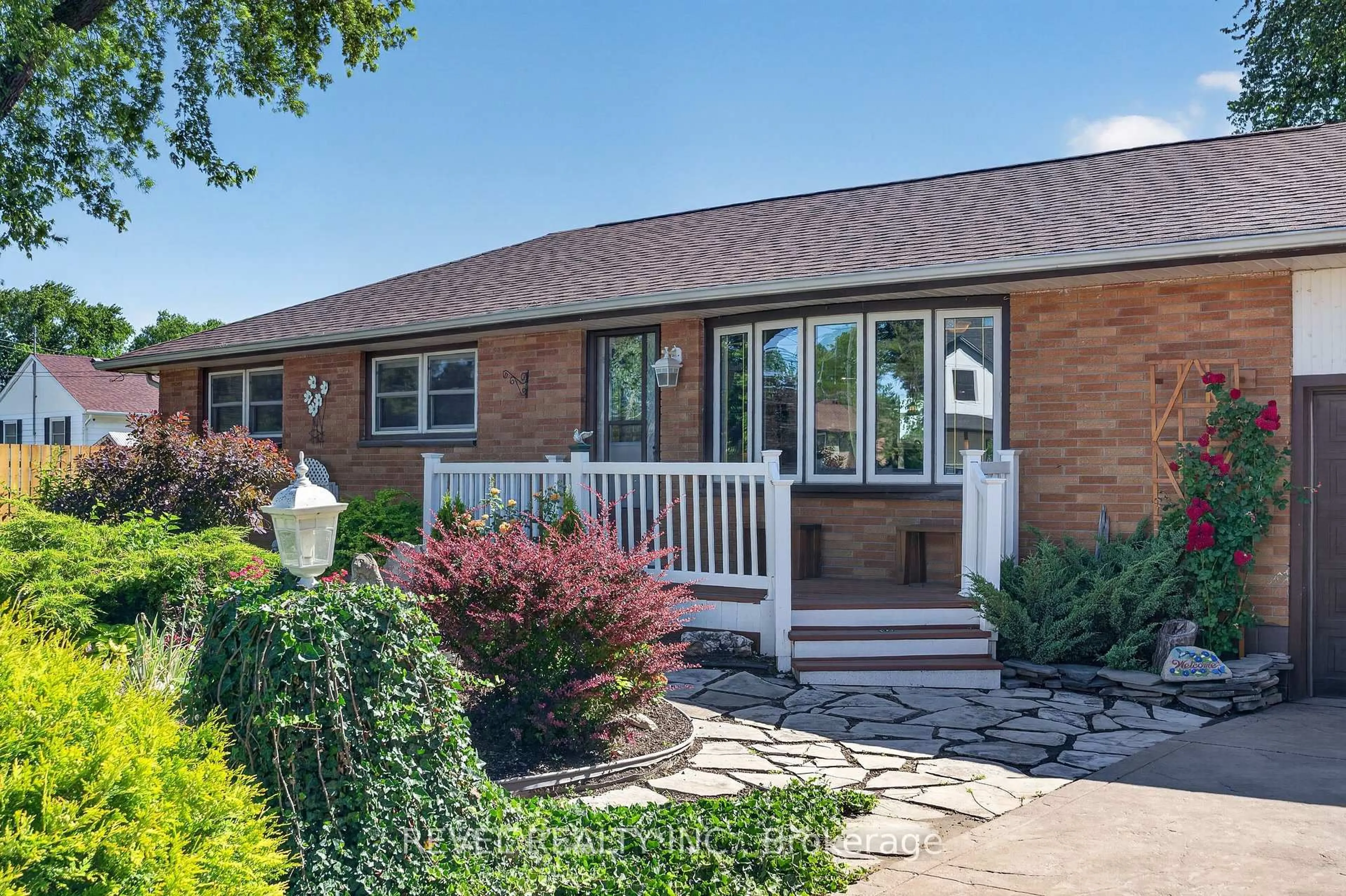 Home with brick exterior material, street for 1804 St. Anne St, Tecumseh Ontario N8N 1V4