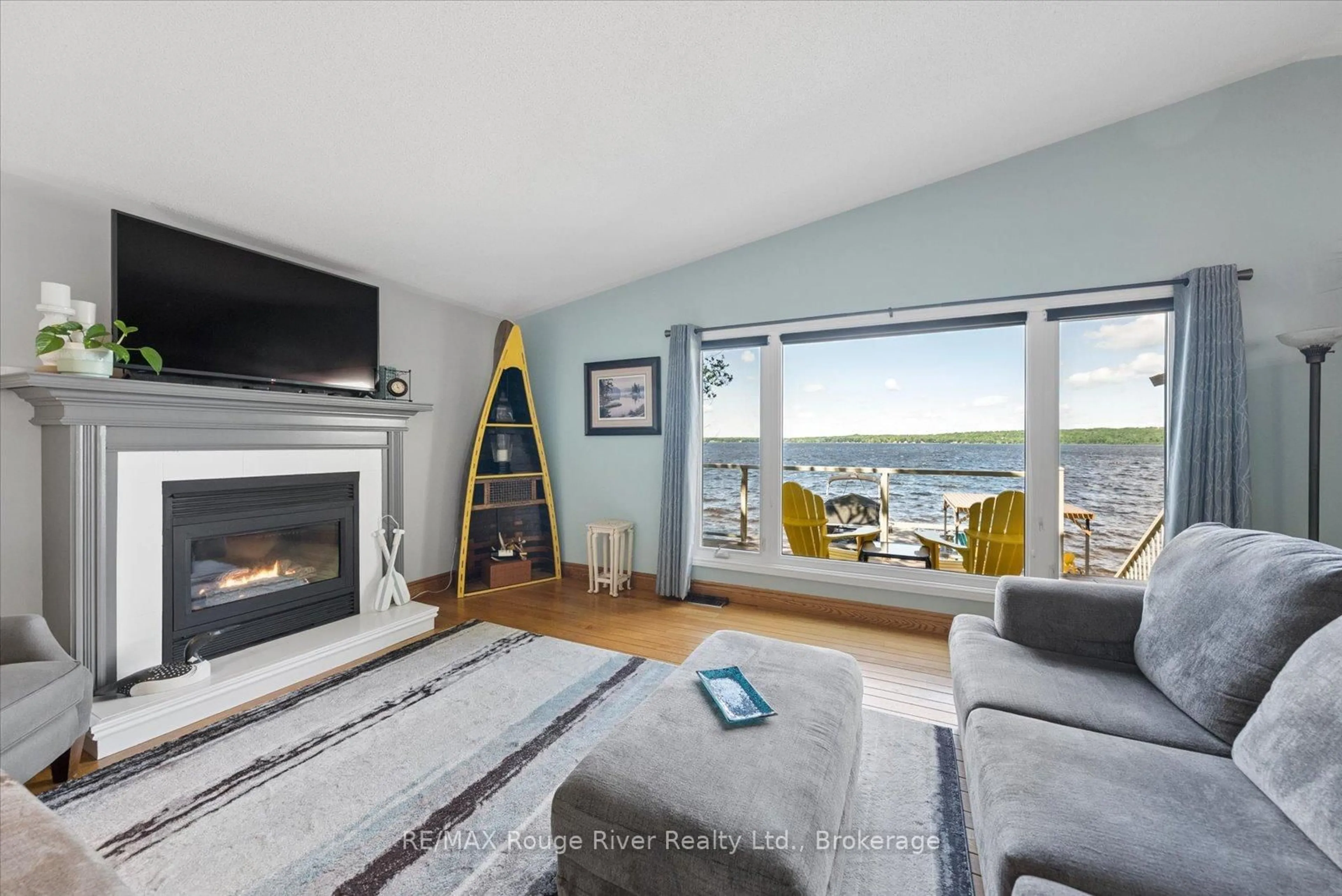 Living room with furniture, unknown for 66 Tipperary Rd, Limoges Ontario K0K 2M0