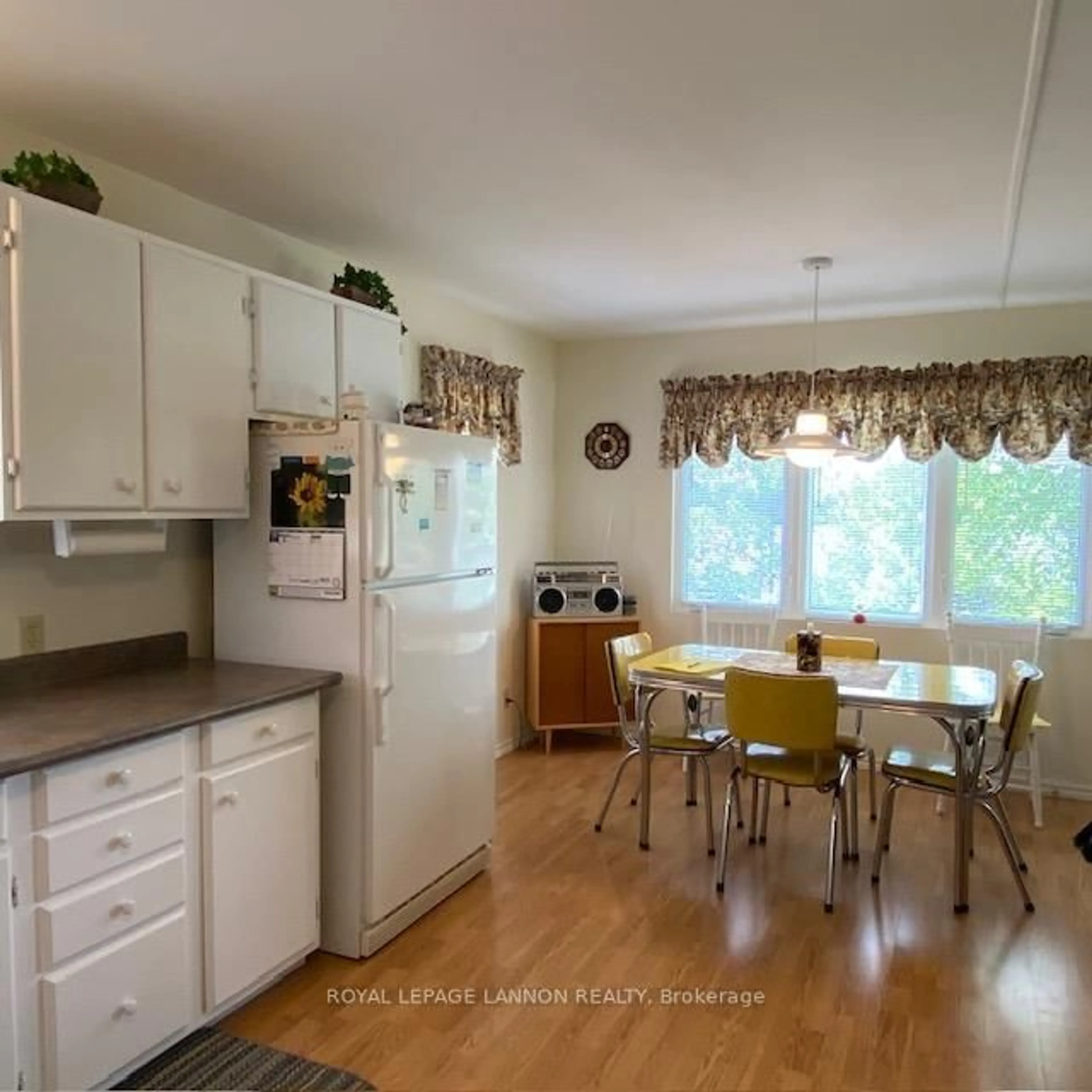 Open concept kitchen, unknown for 17 Camp 25 Road W, Greenstone Ontario P0T 2A0