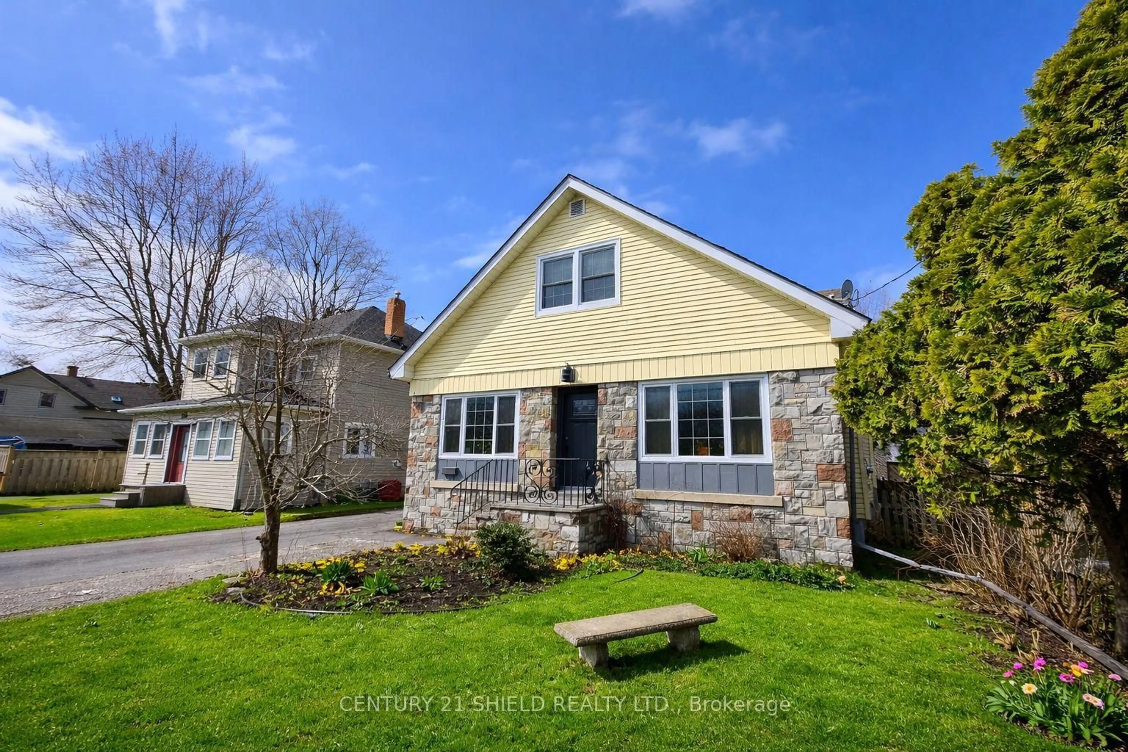 Unknown for 114 Gloucester St, Cornwall Ontario K6H 3W4