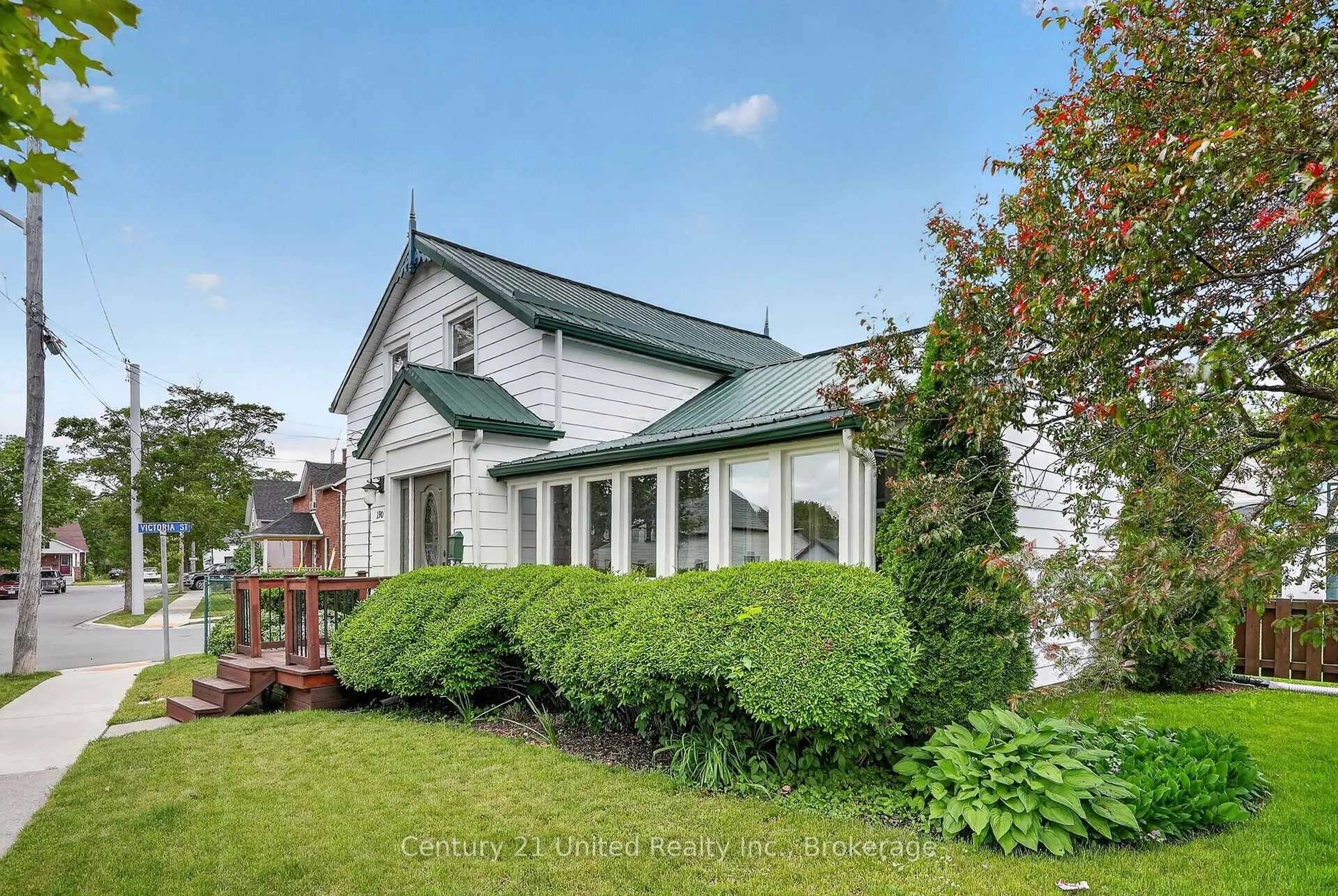 Home with vinyl exterior material, unknown for 190 Blake St, Cobourg Ontario K9A 2K5