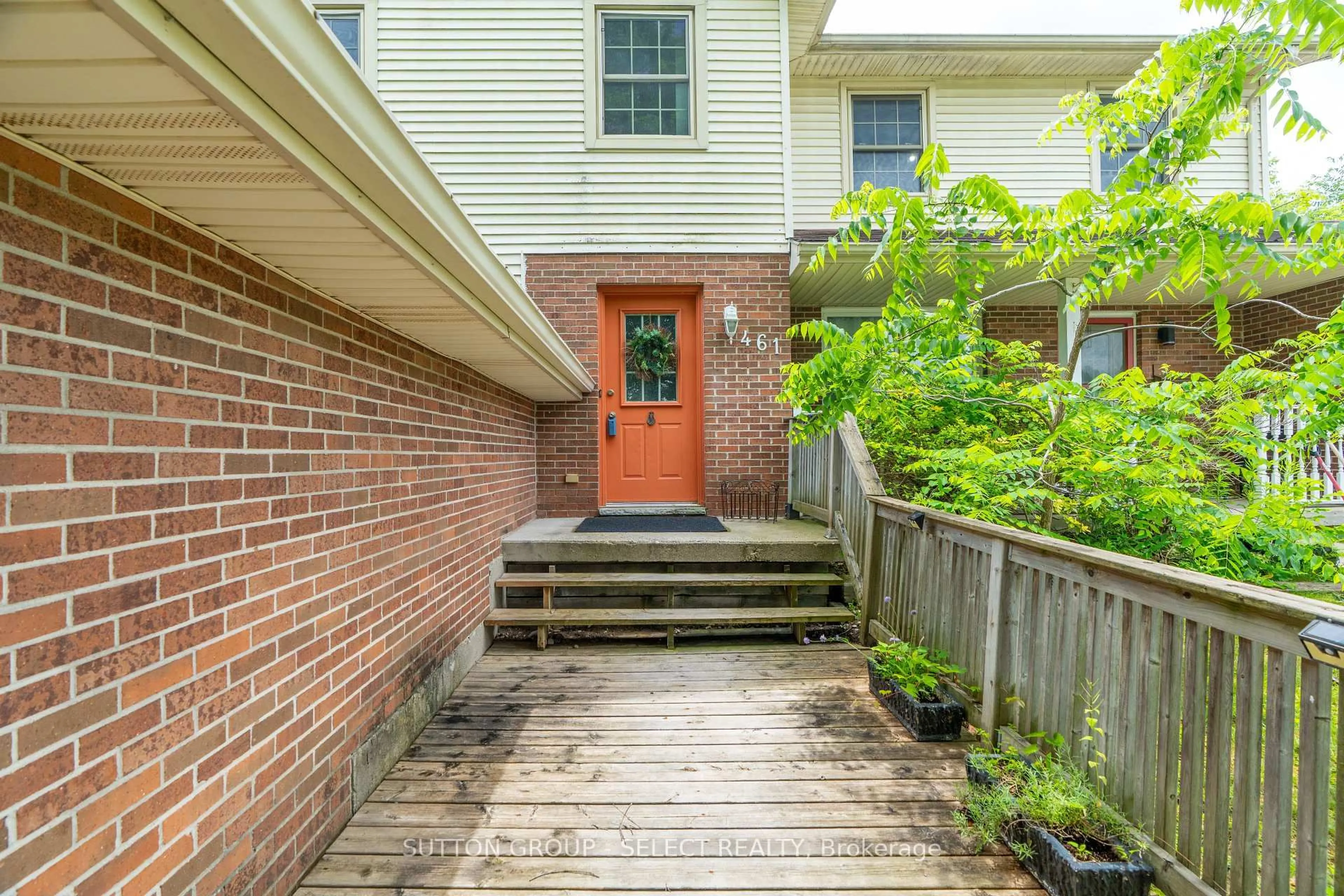 Unknown for 461 Cleveland Ave, London South Ontario N5Z 3C3