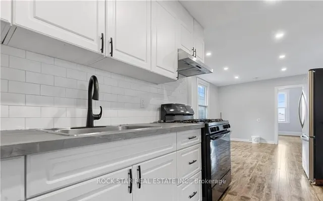 235 Hamilton Rd, London East 5
