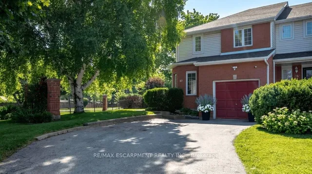 37 Walker Crt, Grimsby 5