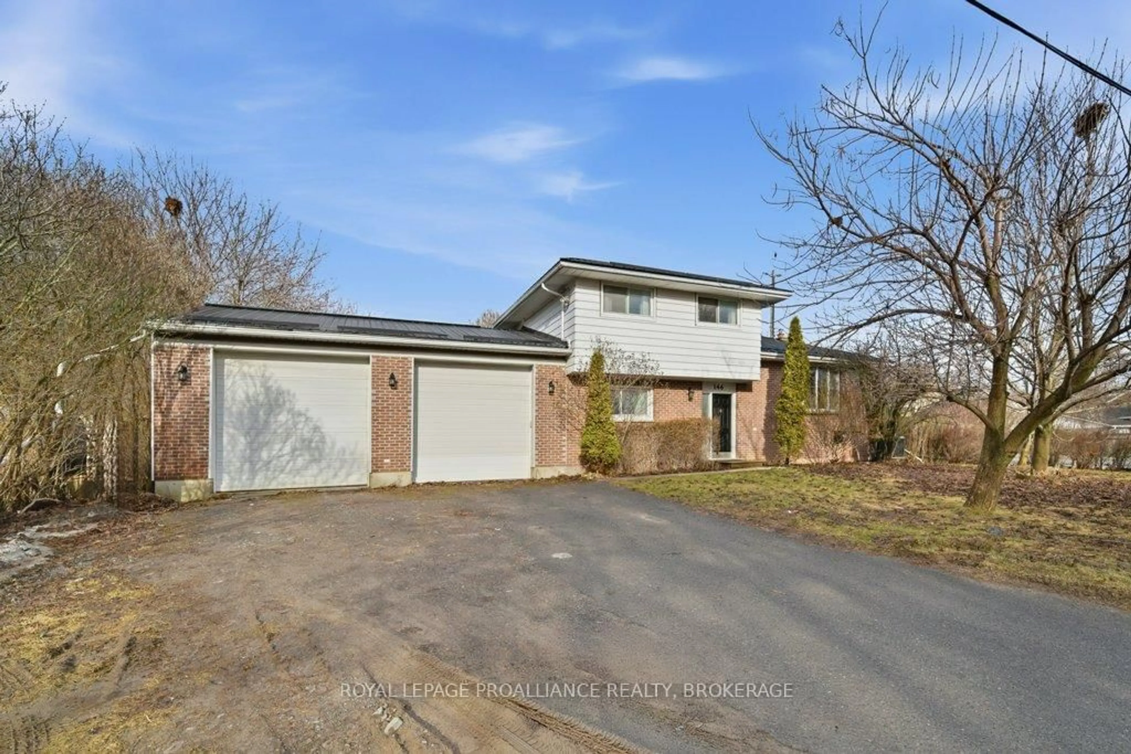 A pic from outside/outdoor area/front of a property/back of a property/a pic from drone, street for 146 Wilson St, Kingston Ontario K7K 5A1
