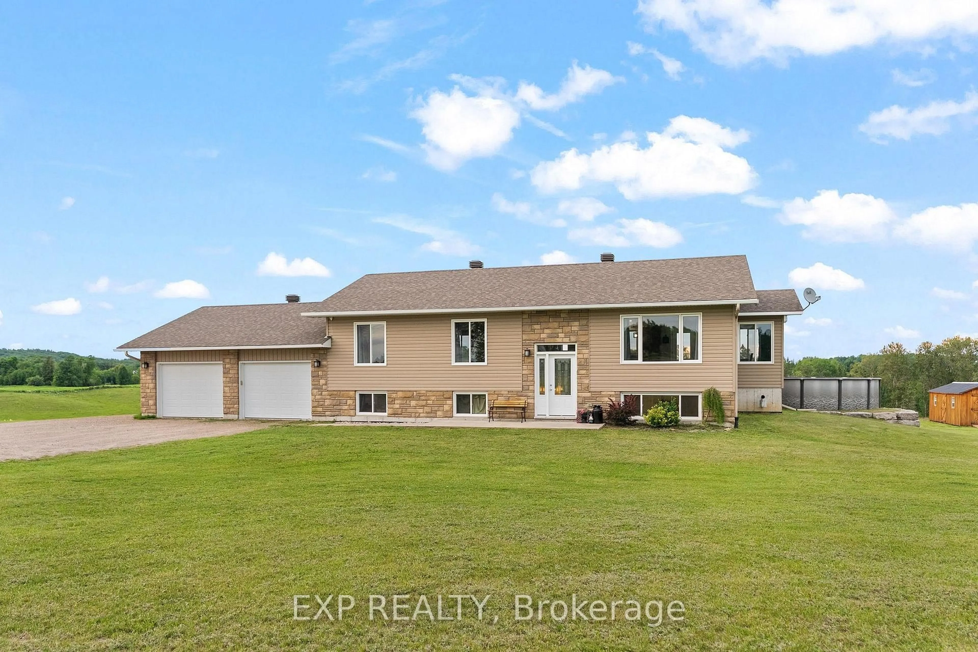 A pic from outside/outdoor area/front of a property/back of a property/a pic from drone, unknown for 566A Pinnacle Rd, Renfrew Ontario K7V 3Z6