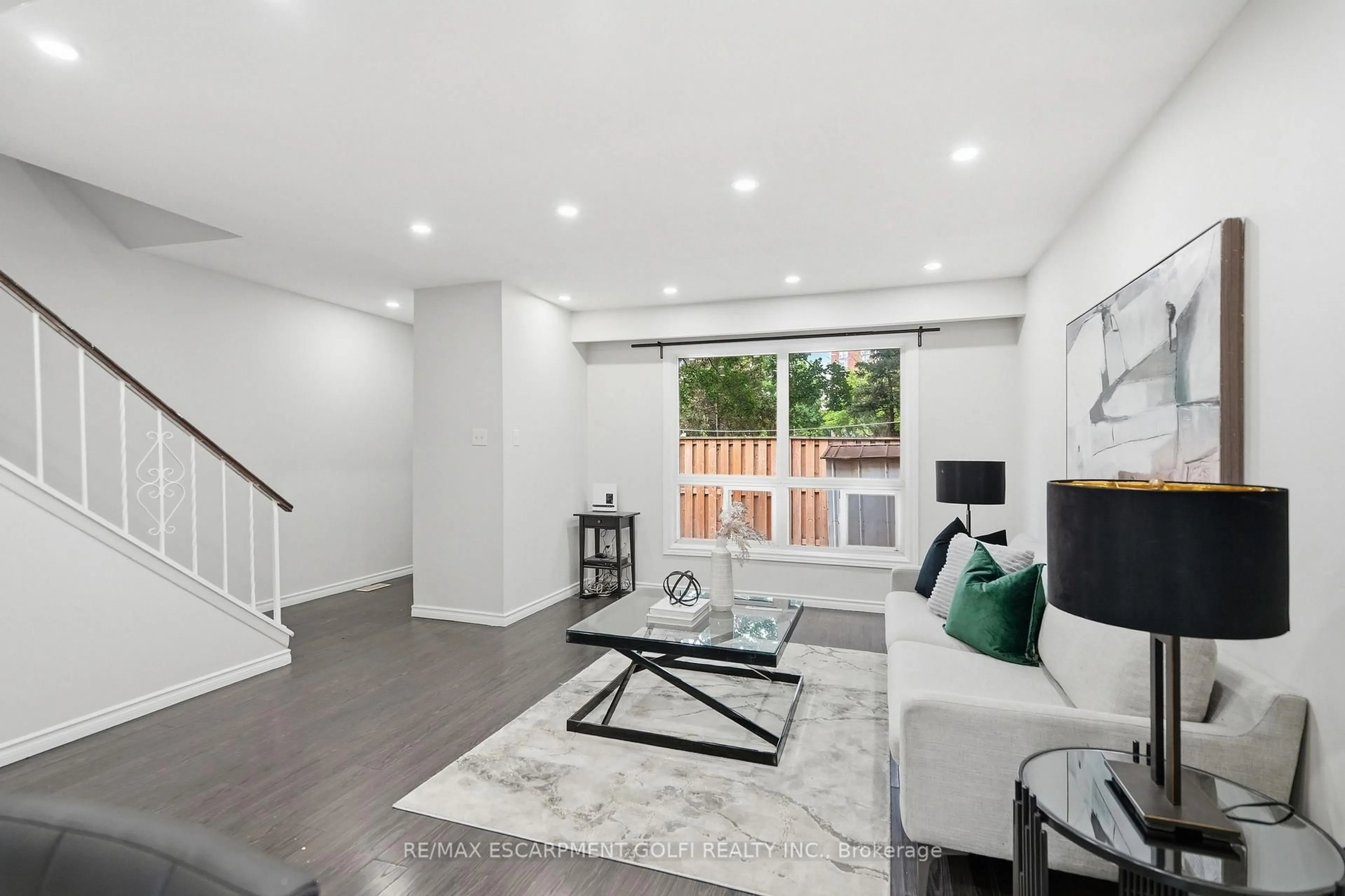 Living room with furniture, unknown for 82 Riverdale Dr #14, Hamilton Ontario L8E 1K3
