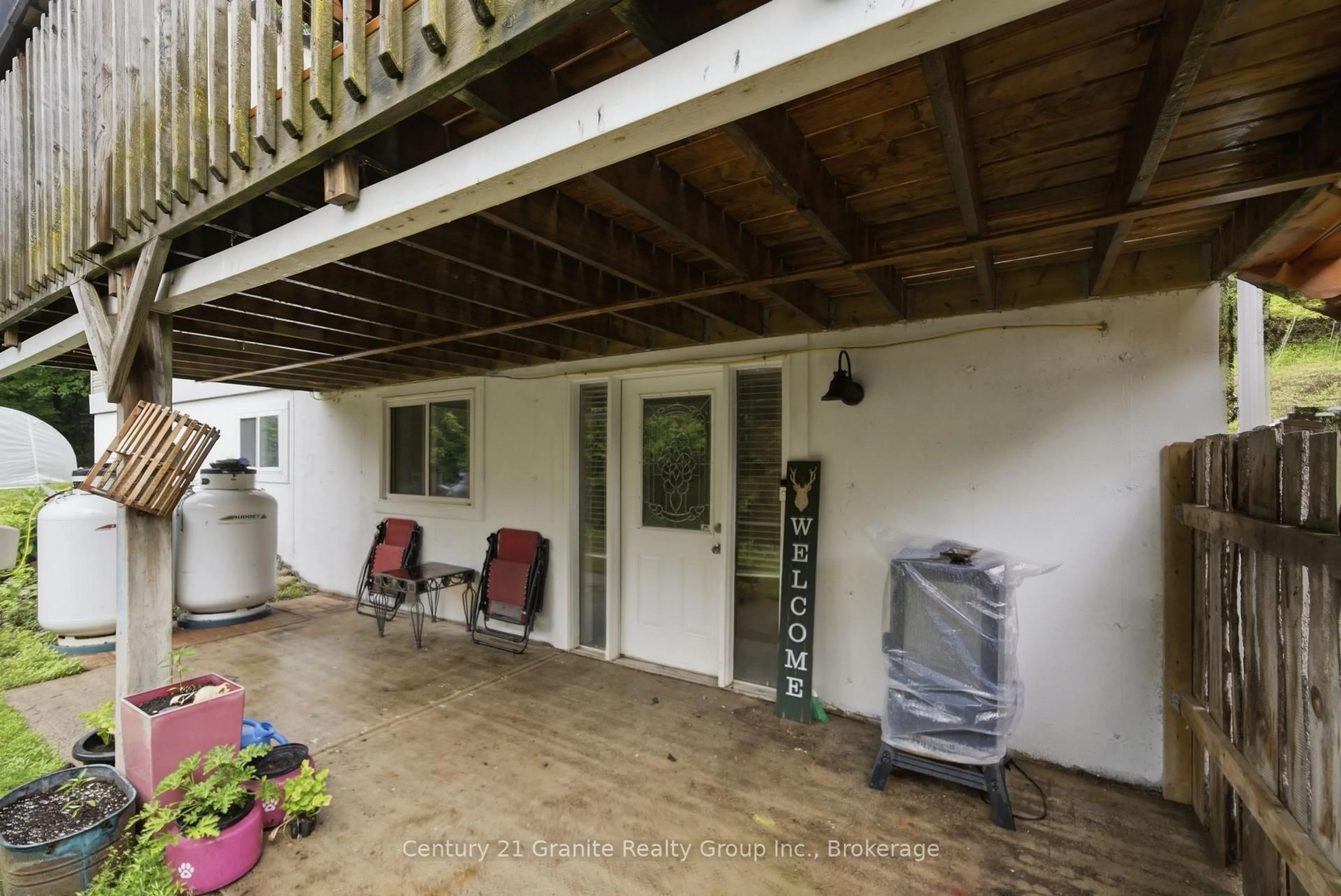 Patio, street for 2427 North Shore Rd, Algonquin Highlands Ontario K0M 1S0