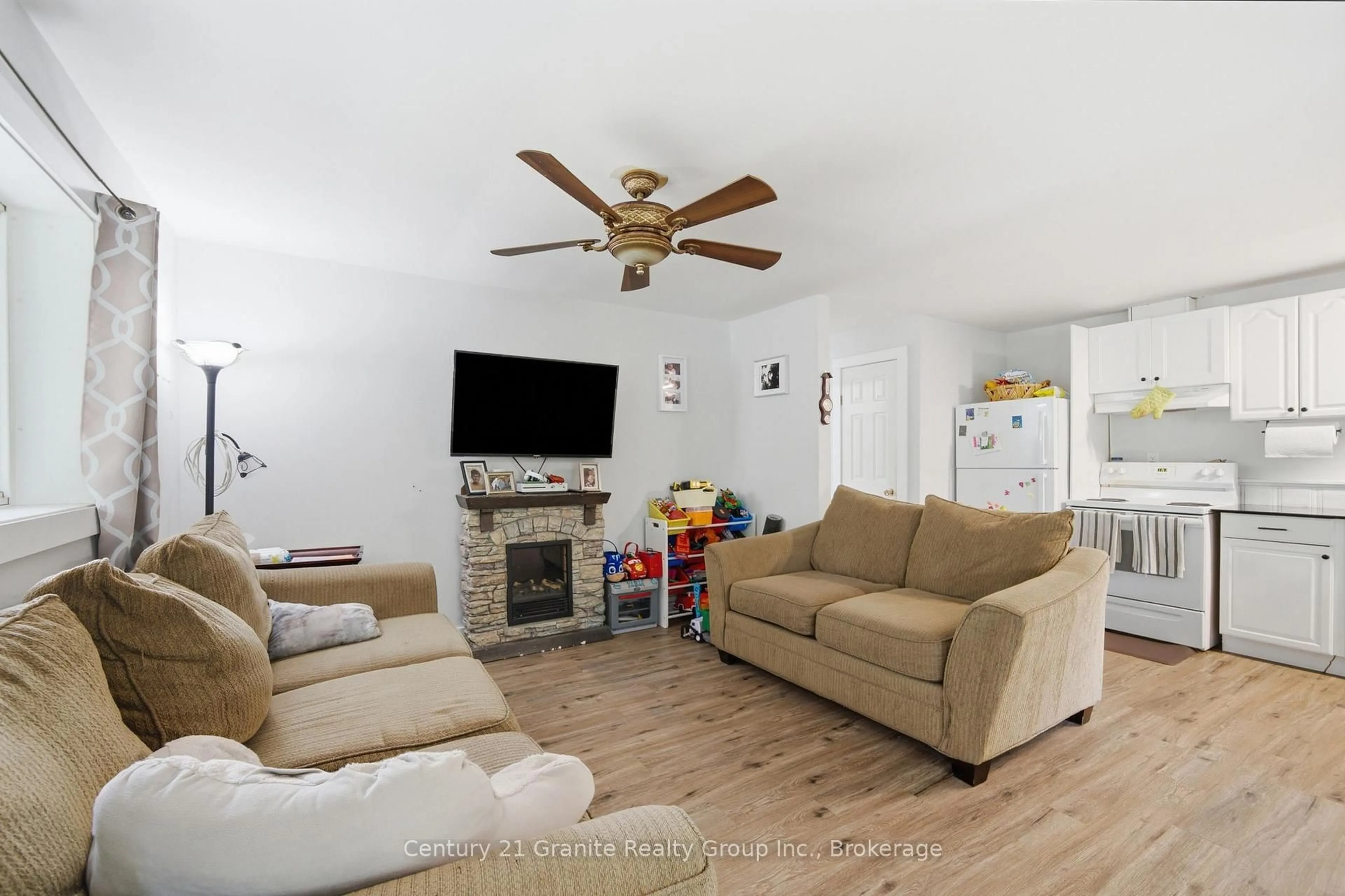 Living room with furniture, unknown for 2427 North Shore Rd, Algonquin Highlands Ontario K0M 1S0